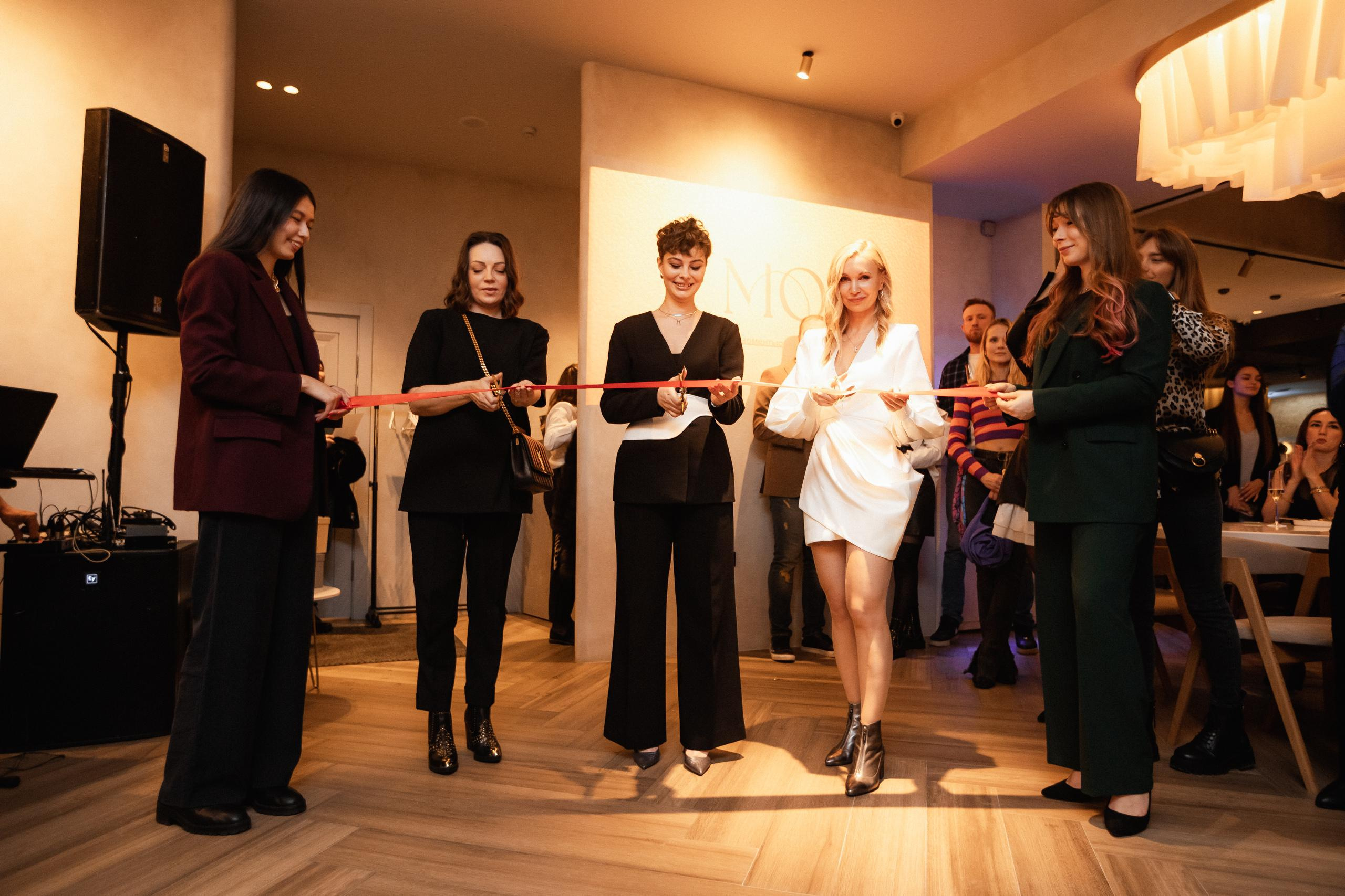 МОМЕНТЫ [ОТКРЫТИЕ]. СВОИ. ФОТООТЧЕТЫ-СОБЫТИЯ-МЕСТА