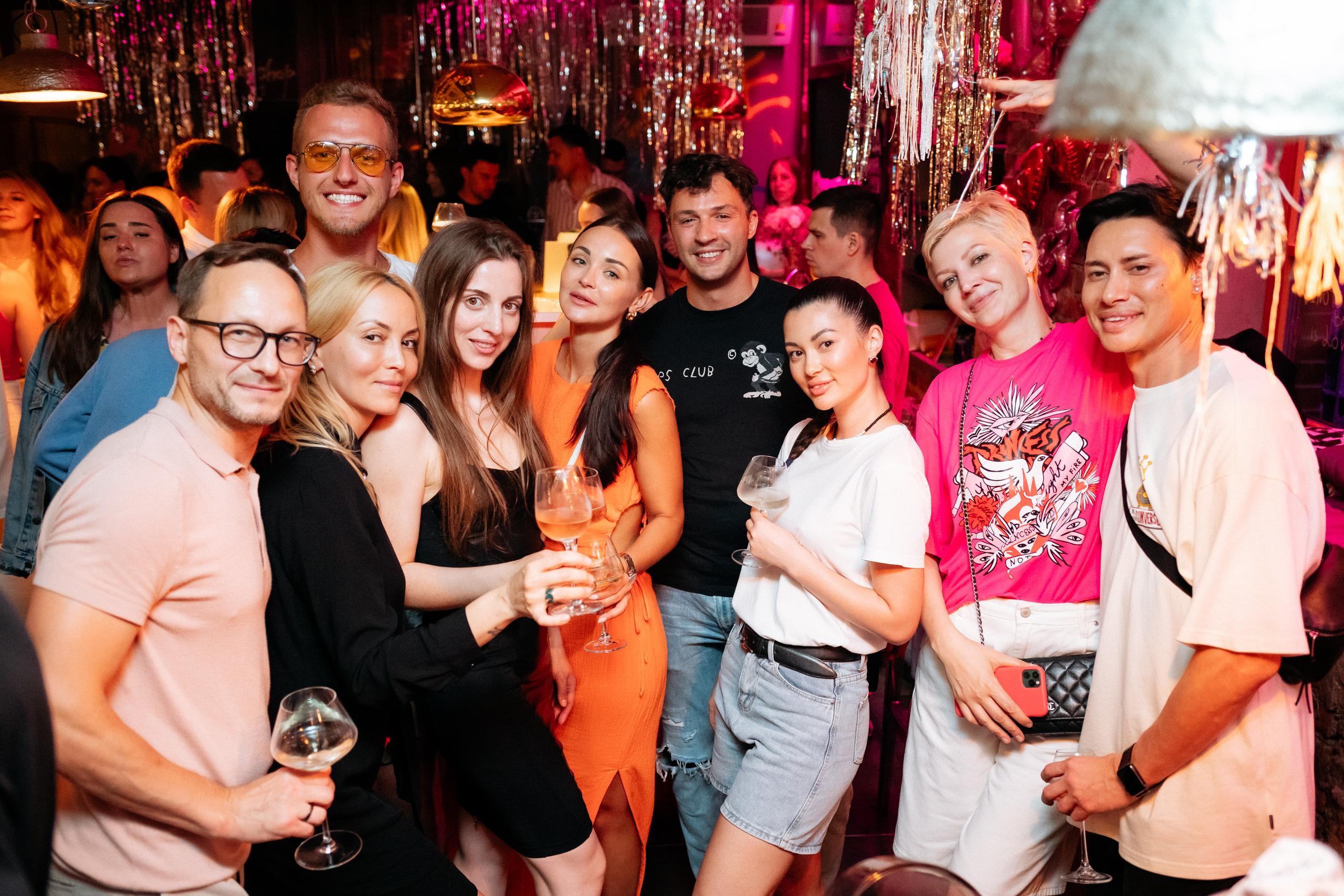 ВИНОТЕКА БАР х МАГАЗ [1 ГОД]. СВОИ. ФОТООТЧЕТЫ-СОБЫТИЯ-МЕСТА