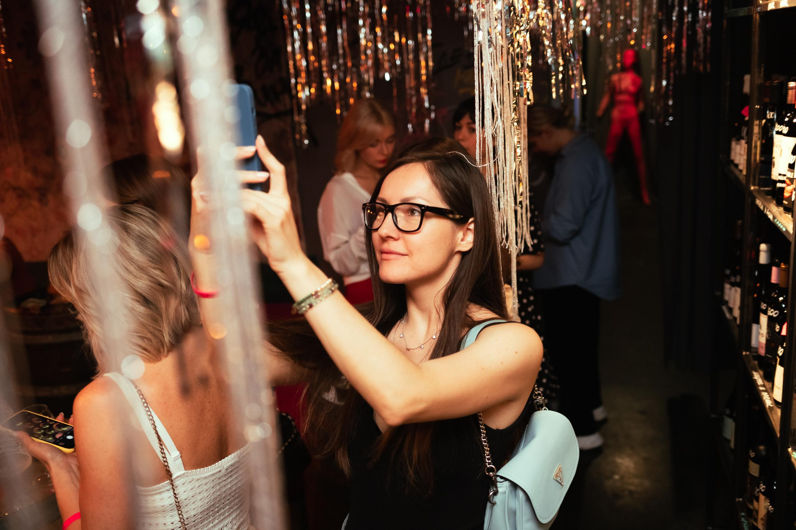 ВИНОТЕКА БАР х МАГАЗ [1 ГОД]. СВОИ. ФОТООТЧЕТЫ-СОБЫТИЯ-МЕСТА