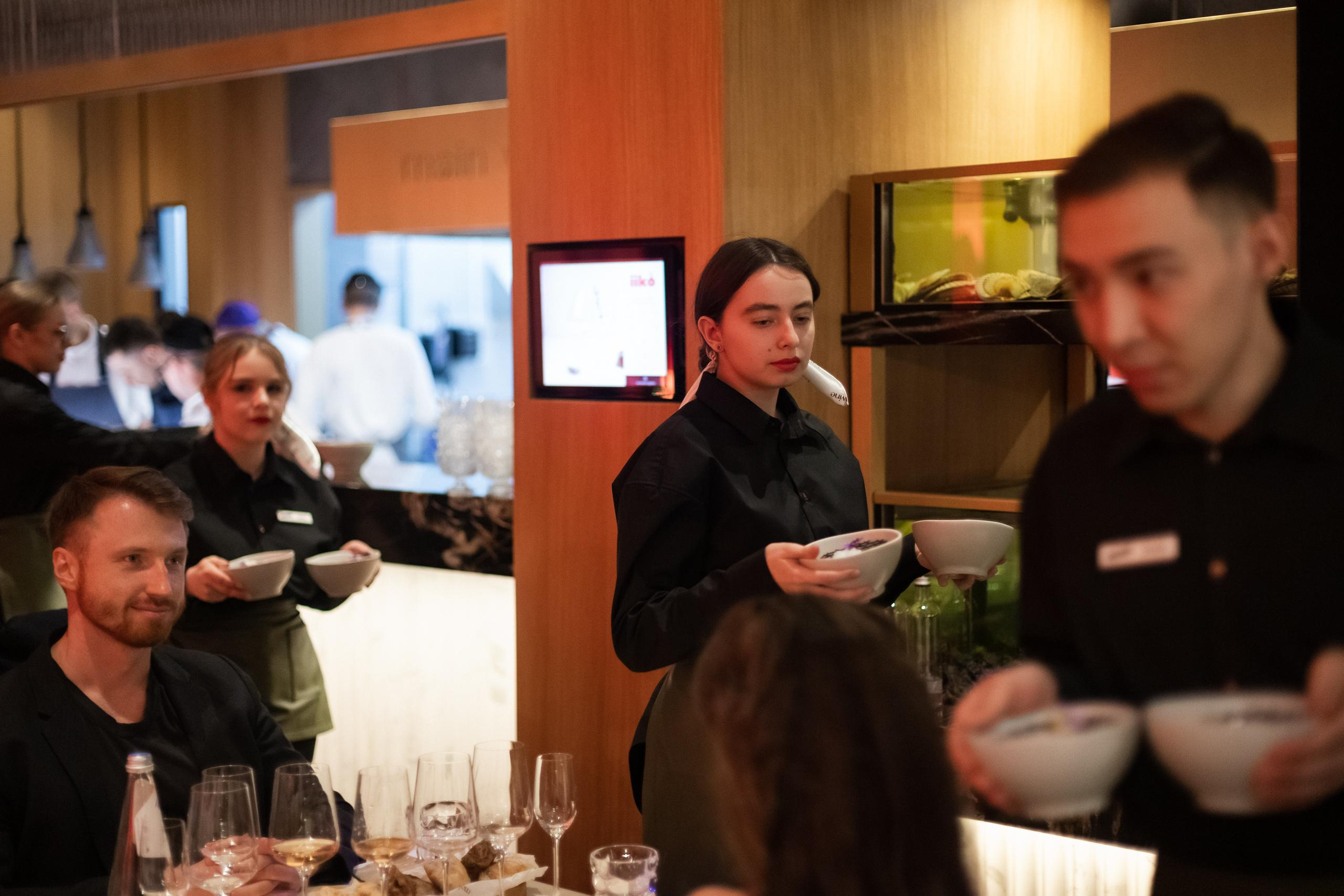 MAIN WINE [1 YEAR]. СВОИ. ФОТООТЧЕТЫ-СОБЫТИЯ-МЕСТА