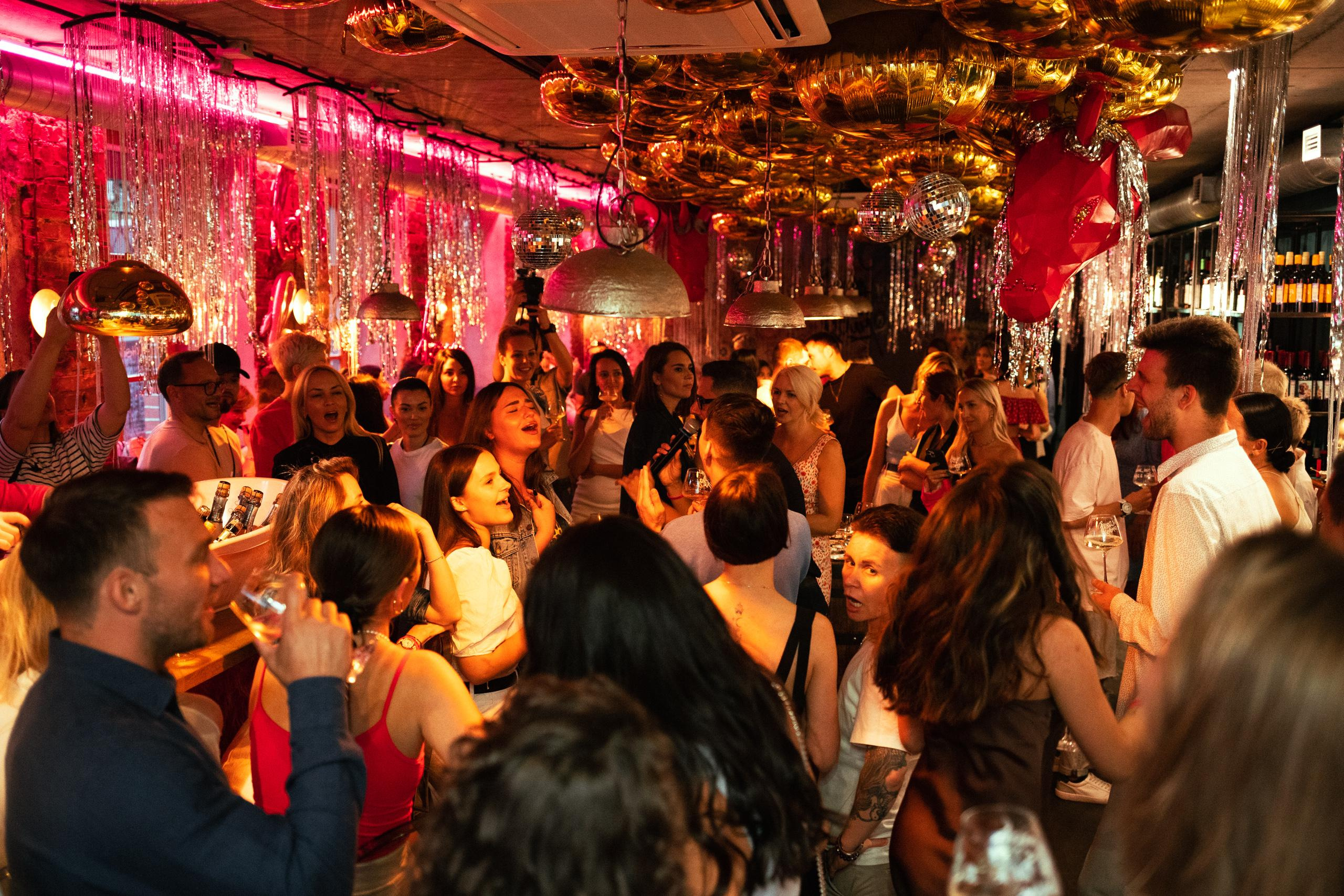 ВИНОТЕКА БАР х МАГАЗ [1 ГОД]. СВОИ. ФОТООТЧЕТЫ-СОБЫТИЯ-МЕСТА