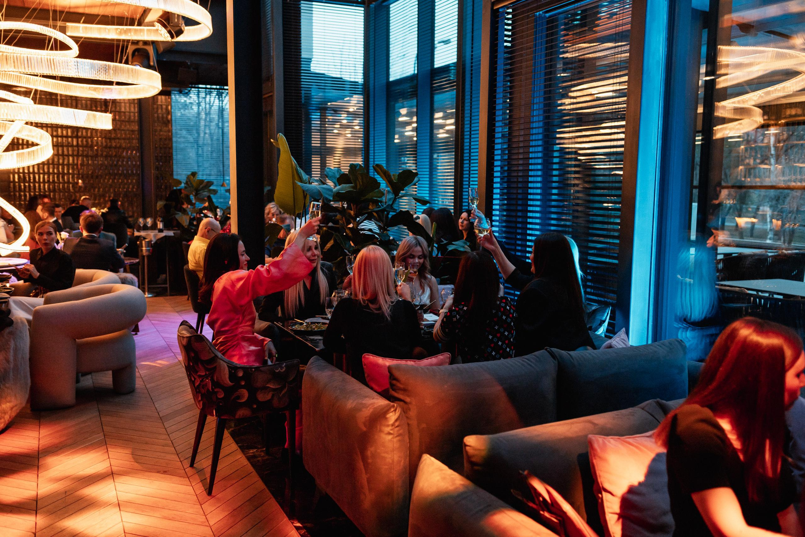 INLOVE [открытие террассы]. СВОИ. ФОТООТЧЕТЫ-СОБЫТИЯ-МЕСТА