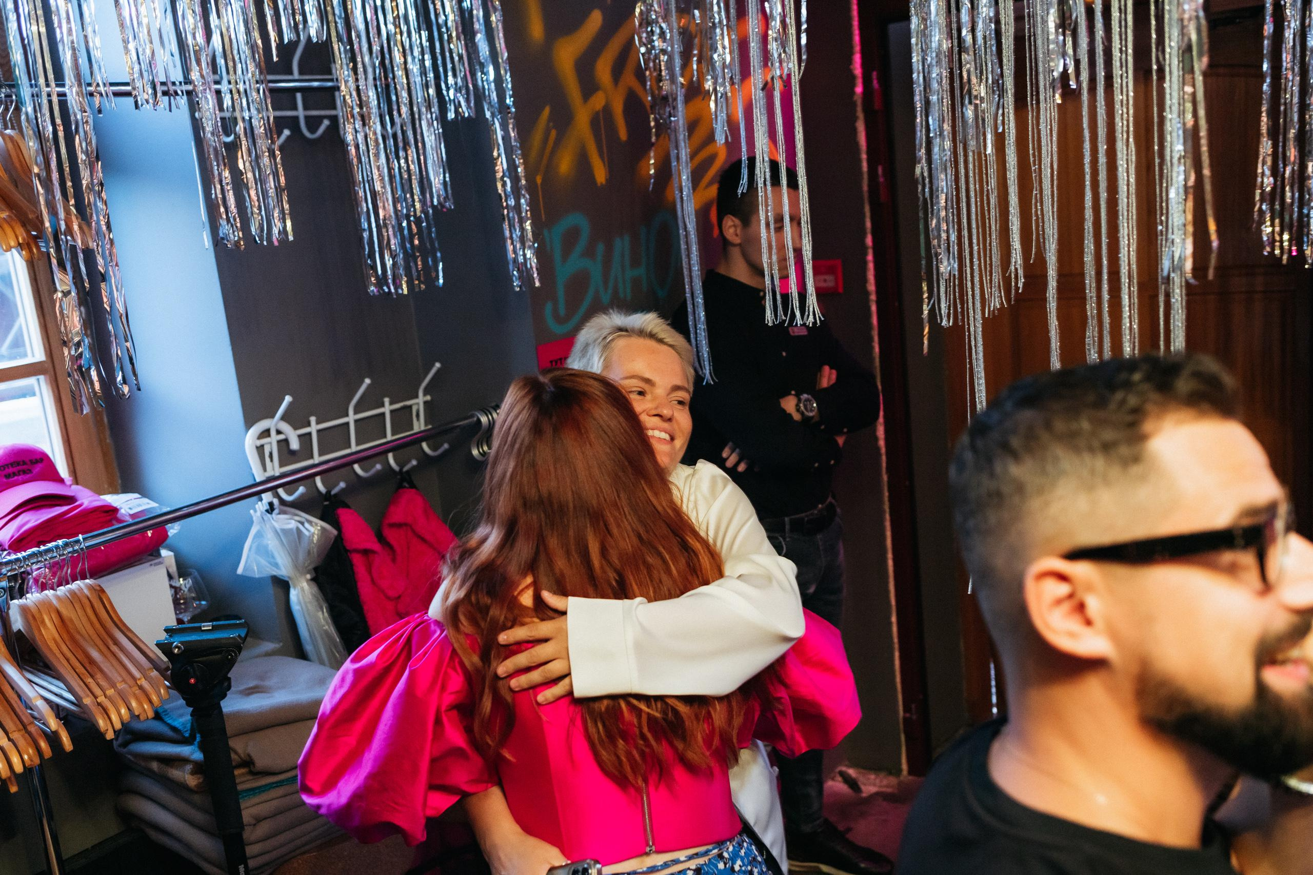 ВИНОТЕКА БАР х МАГАЗ [1 ГОД]. СВОИ. ФОТООТЧЕТЫ-СОБЫТИЯ-МЕСТА