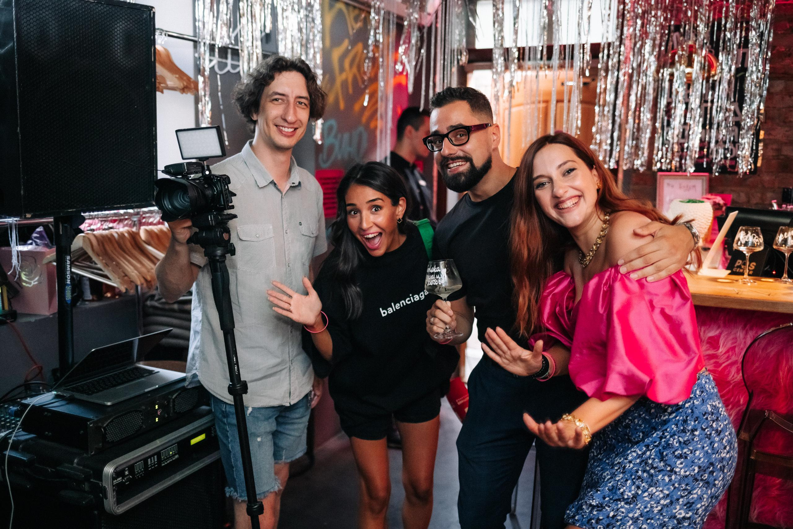 ВИНОТЕКА БАР х МАГАЗ [1 ГОД]. СВОИ. ФОТООТЧЕТЫ-СОБЫТИЯ-МЕСТА