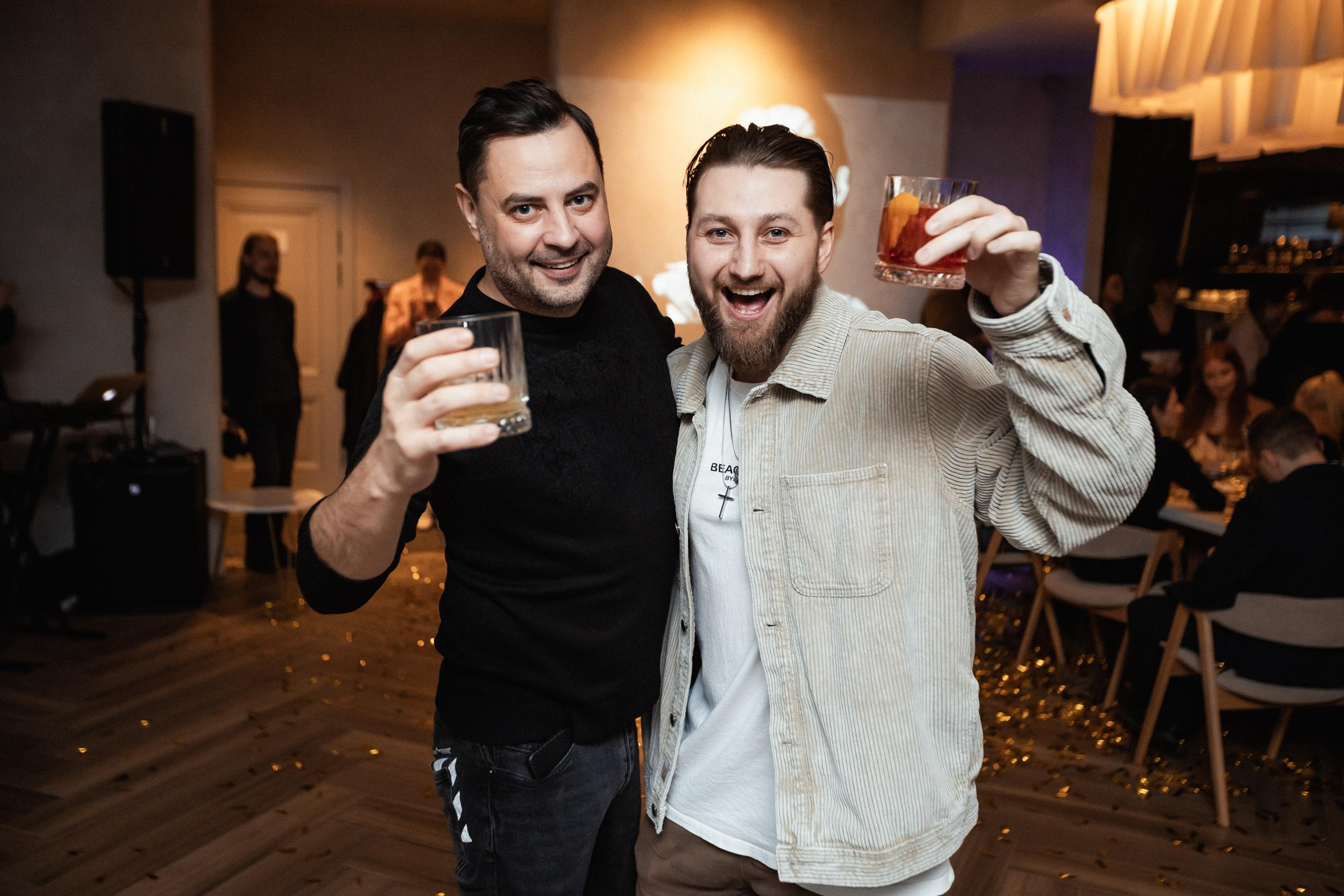 МОМЕНТЫ [ОТКРЫТИЕ]. СВОИ. ФОТООТЧЕТЫ-СОБЫТИЯ-МЕСТА