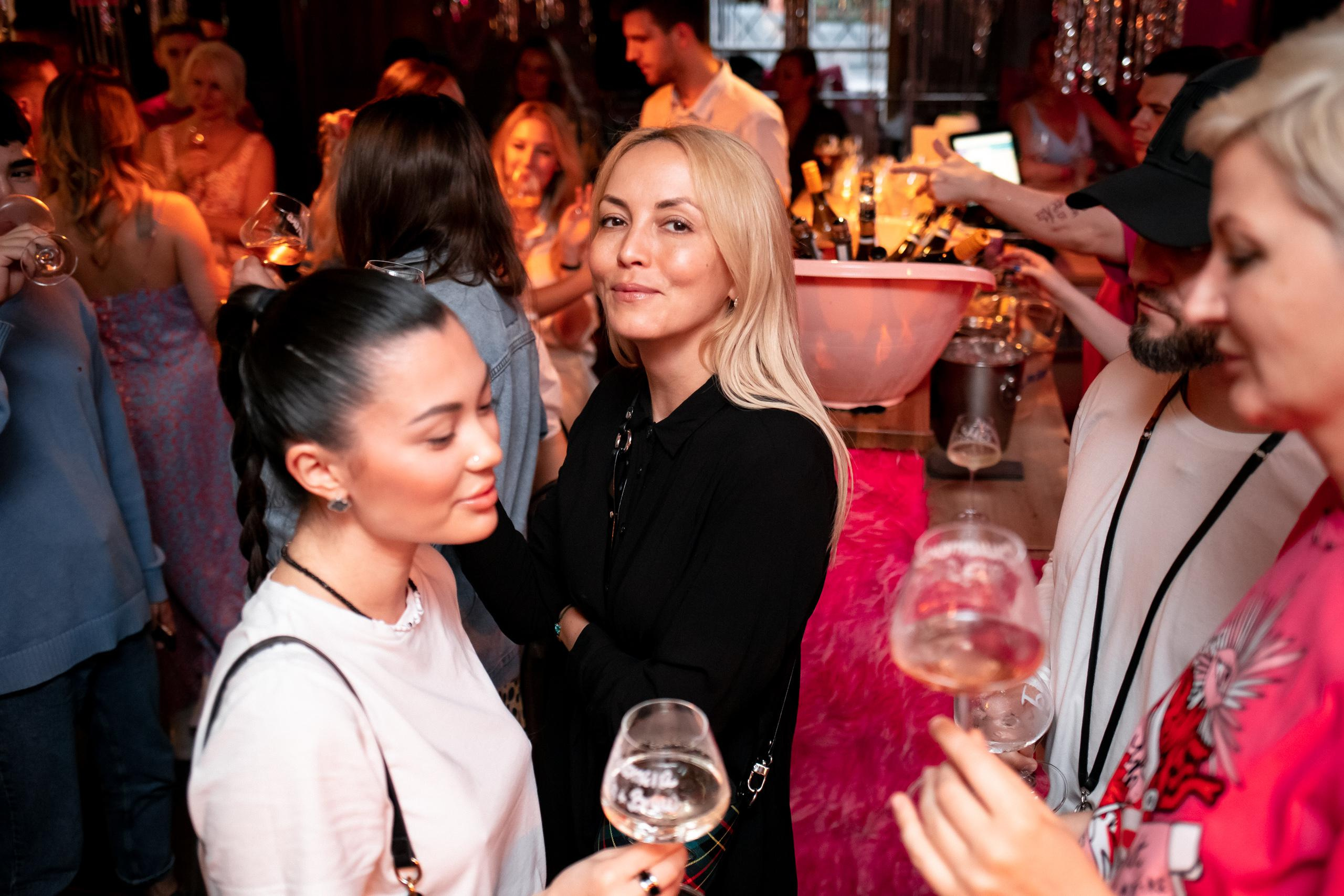 ВИНОТЕКА БАР х МАГАЗ [1 ГОД]. СВОИ. ФОТООТЧЕТЫ-СОБЫТИЯ-МЕСТА