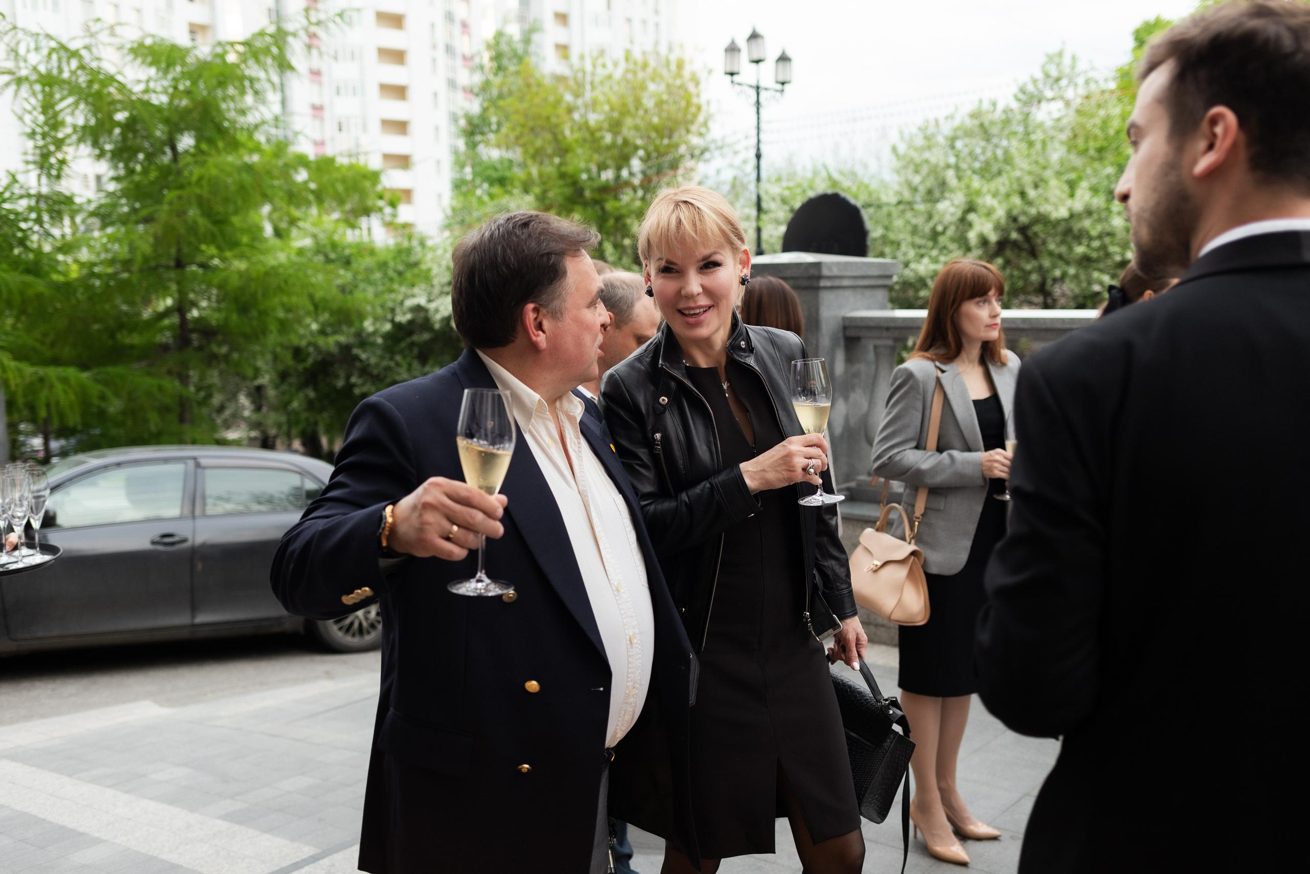 MAIN WINE [1 YEAR]. СВОИ. ФОТООТЧЕТЫ-СОБЫТИЯ-МЕСТА