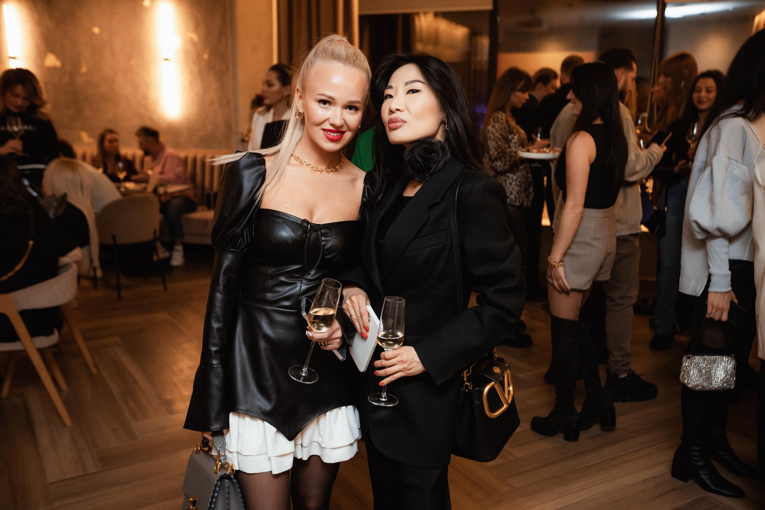 МОМЕНТЫ [ОТКРЫТИЕ]. СВОИ. ФОТООТЧЕТЫ-СОБЫТИЯ-МЕСТА