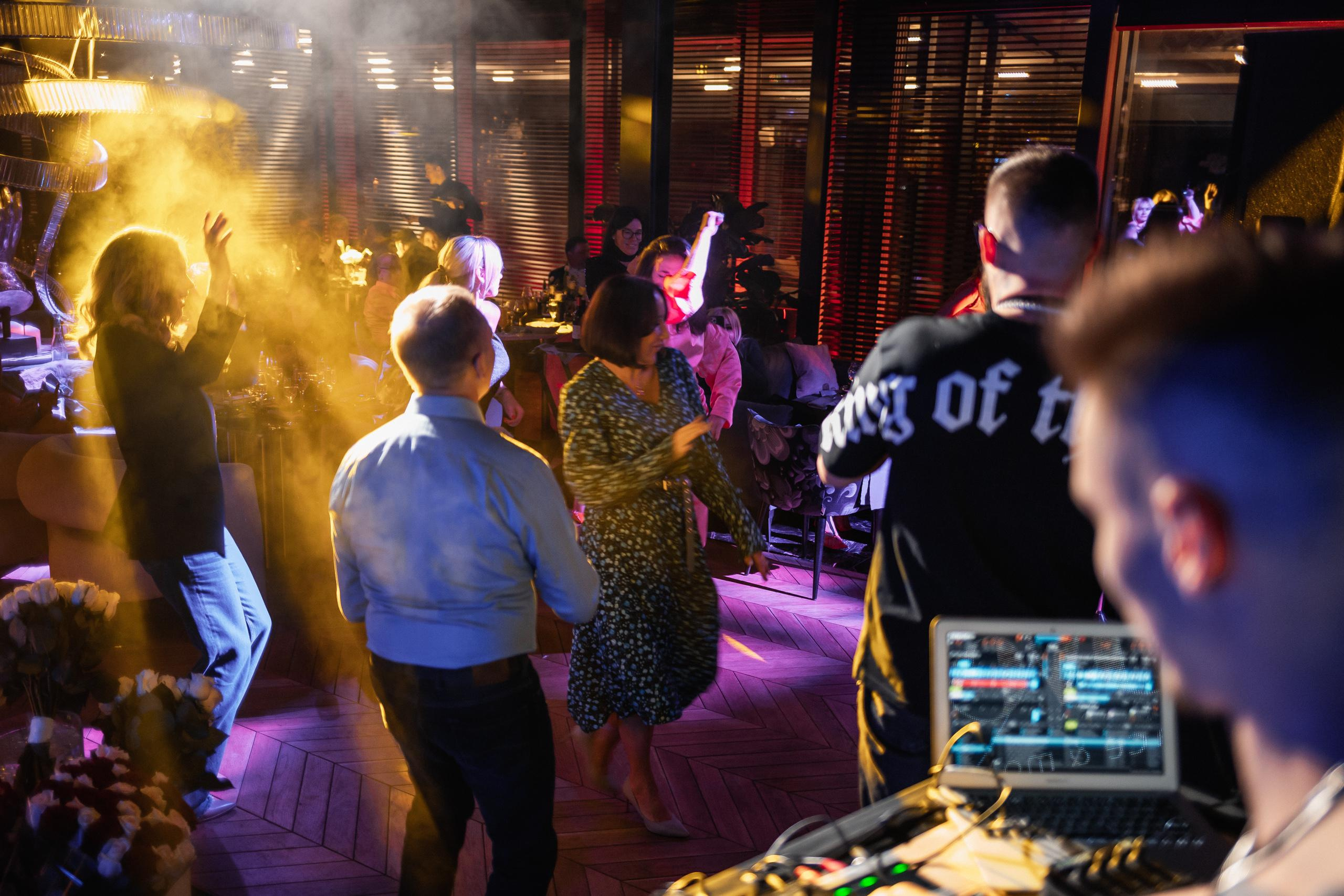 INLOVE [открытие террассы]. СВОИ. ФОТООТЧЕТЫ-СОБЫТИЯ-МЕСТА