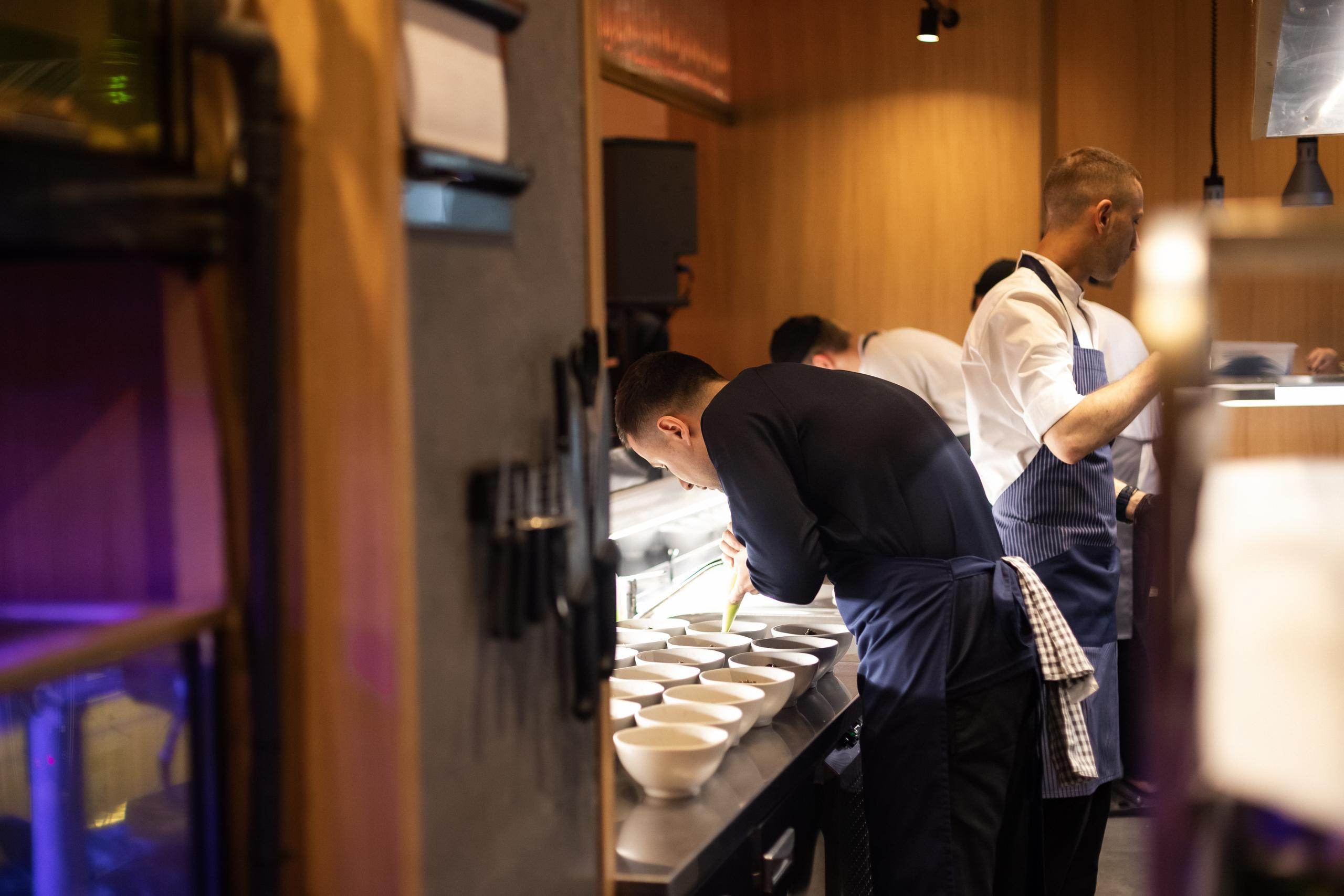 MAIN WINE [1 YEAR]. СВОИ. ФОТООТЧЕТЫ-СОБЫТИЯ-МЕСТА