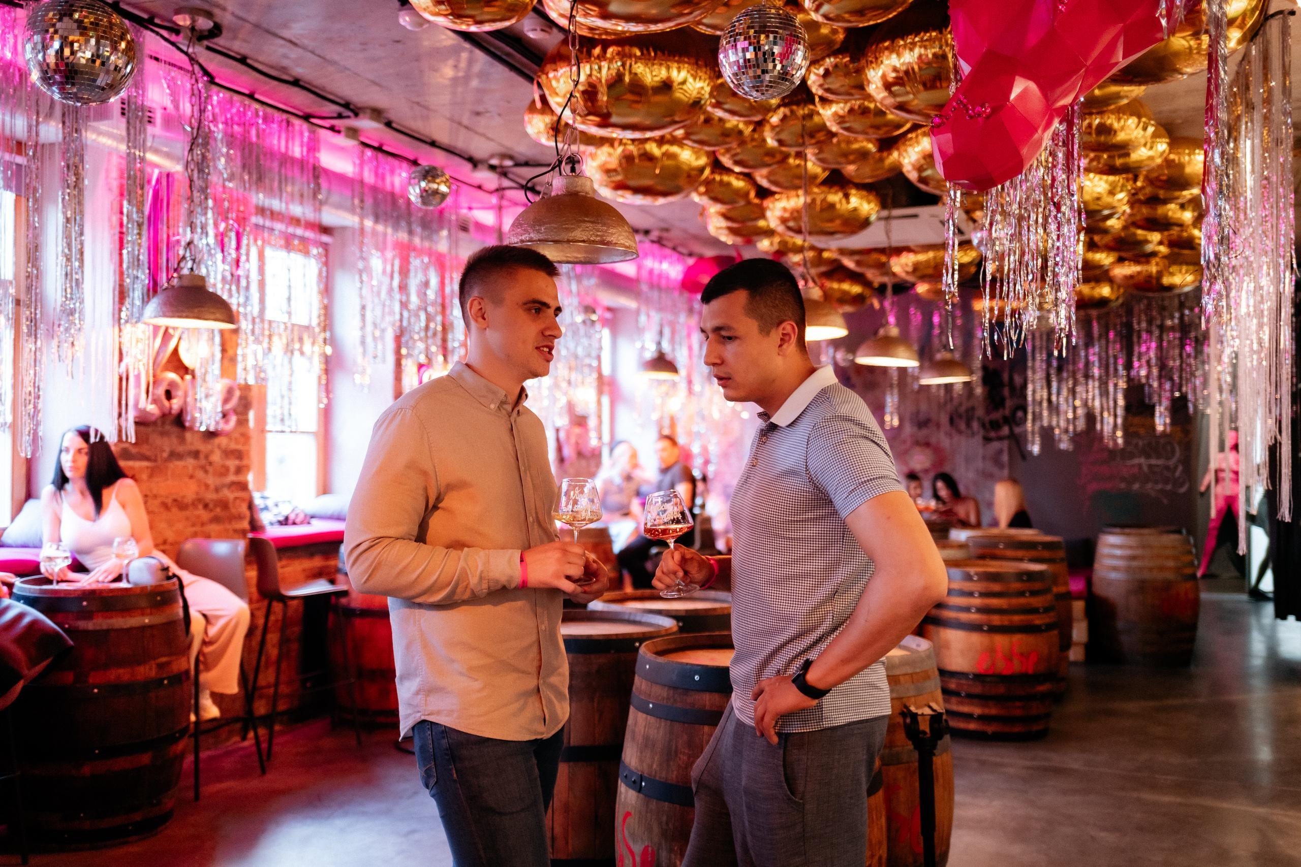 ВИНОТЕКА БАР х МАГАЗ [1 ГОД]. СВОИ. ФОТООТЧЕТЫ-СОБЫТИЯ-МЕСТА