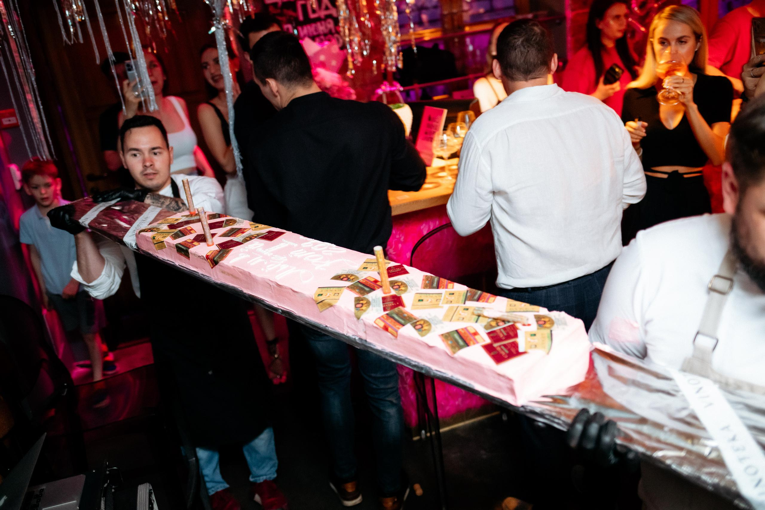 ВИНОТЕКА БАР х МАГАЗ [1 ГОД]. СВОИ. ФОТООТЧЕТЫ-СОБЫТИЯ-МЕСТА