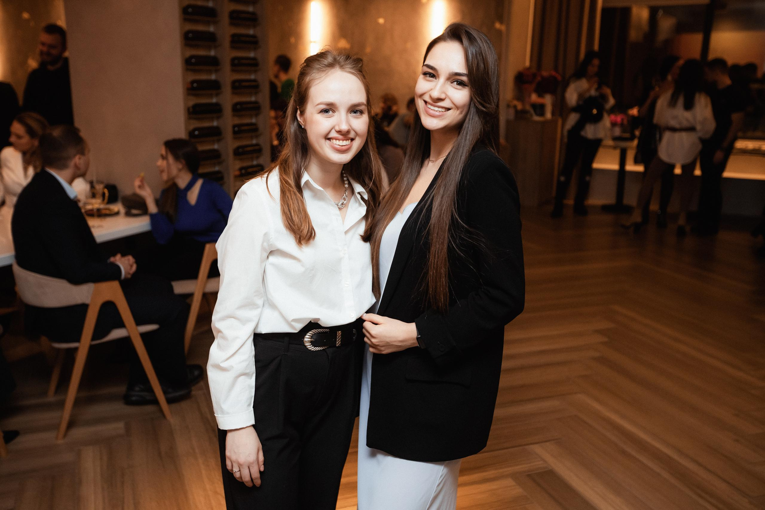 МОМЕНТЫ [ОТКРЫТИЕ]. СВОИ. ФОТООТЧЕТЫ-СОБЫТИЯ-МЕСТА