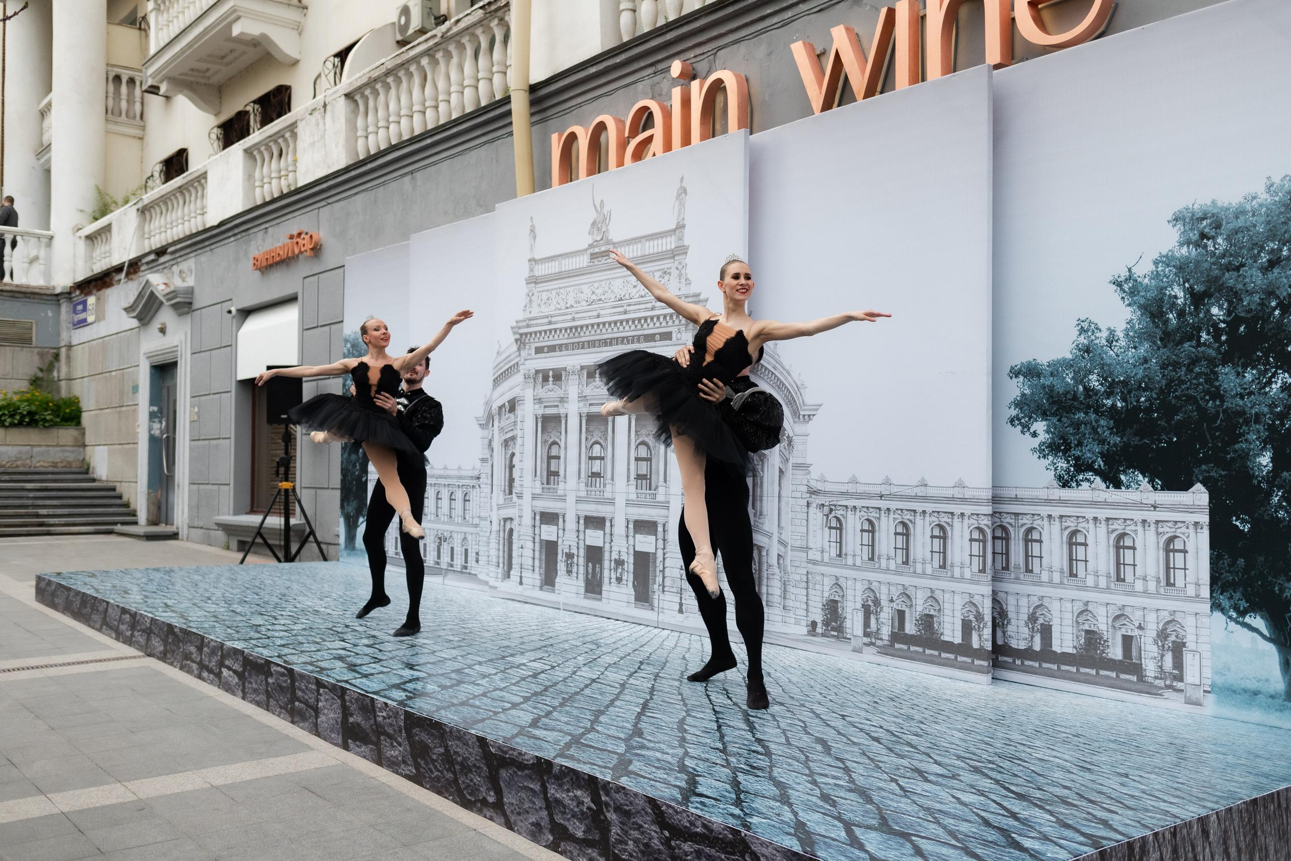 MAIN WINE [1 YEAR]. СВОИ. ФОТООТЧЕТЫ-СОБЫТИЯ-МЕСТА