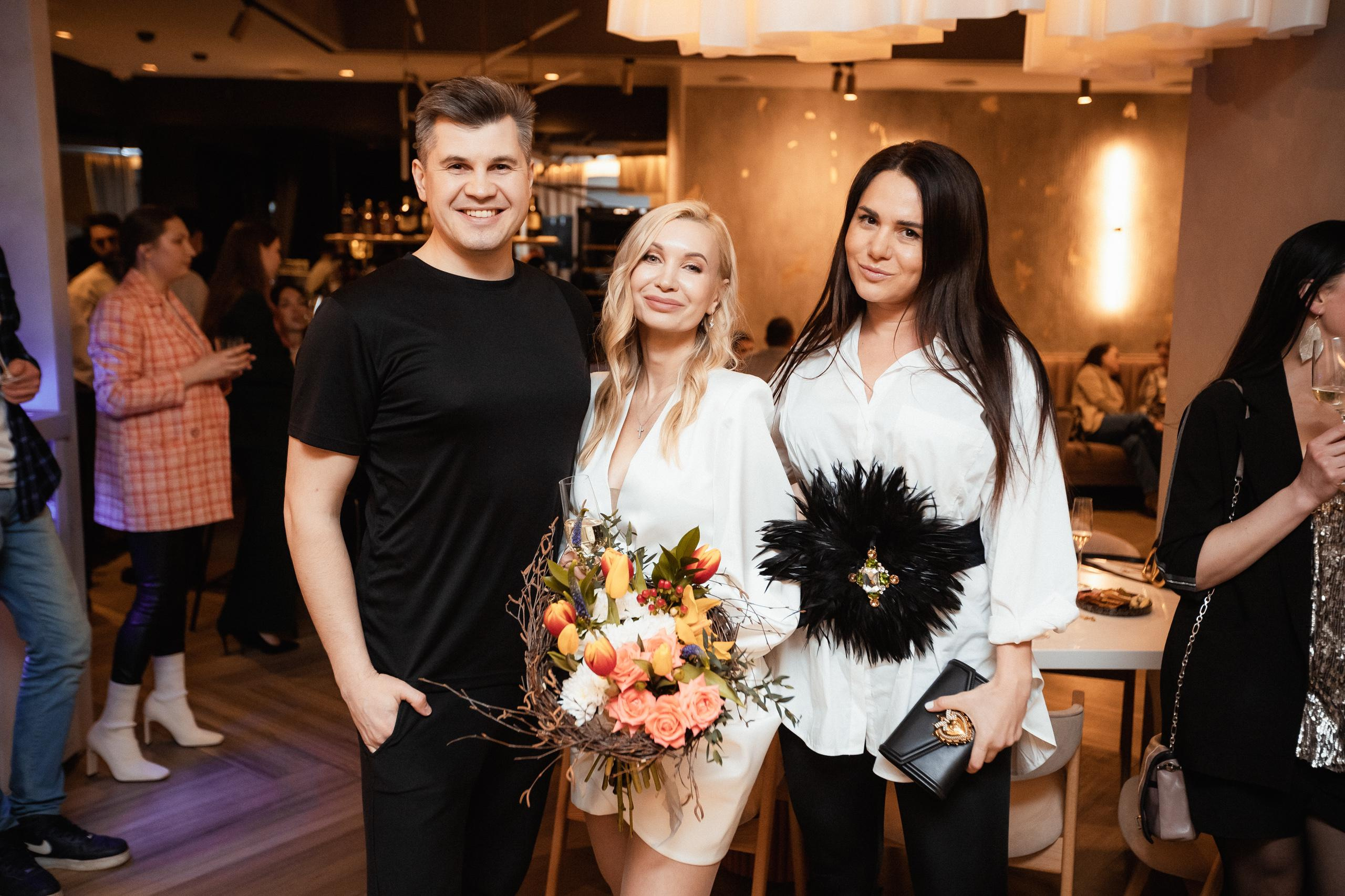 МОМЕНТЫ [ОТКРЫТИЕ]. СВОИ. ФОТООТЧЕТЫ-СОБЫТИЯ-МЕСТА