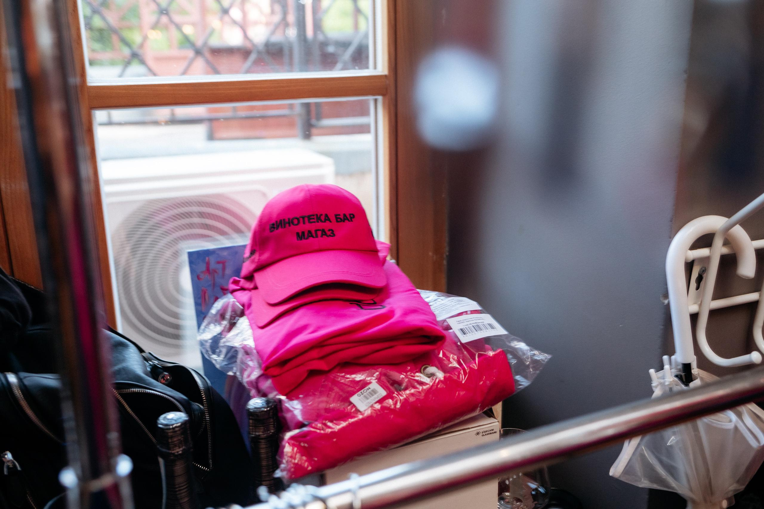 ВИНОТЕКА БАР х МАГАЗ [1 ГОД]. СВОИ. ФОТООТЧЕТЫ-СОБЫТИЯ-МЕСТА