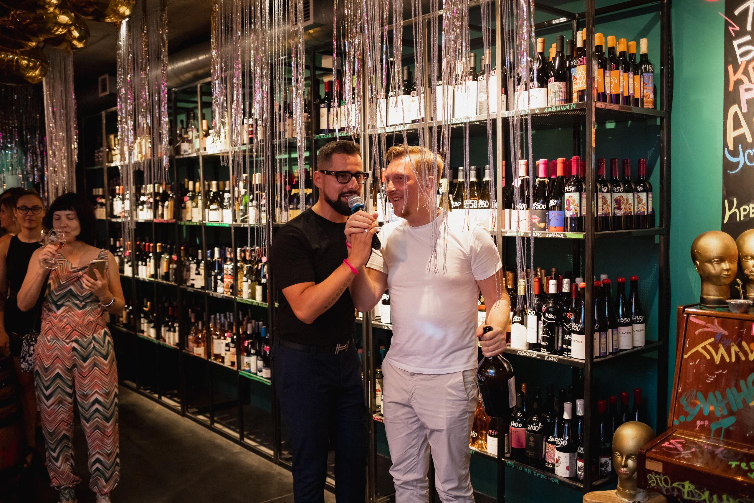 ВИНОТЕКА БАР х МАГАЗ [1 ГОД]. СВОИ. ФОТООТЧЕТЫ-СОБЫТИЯ-МЕСТА