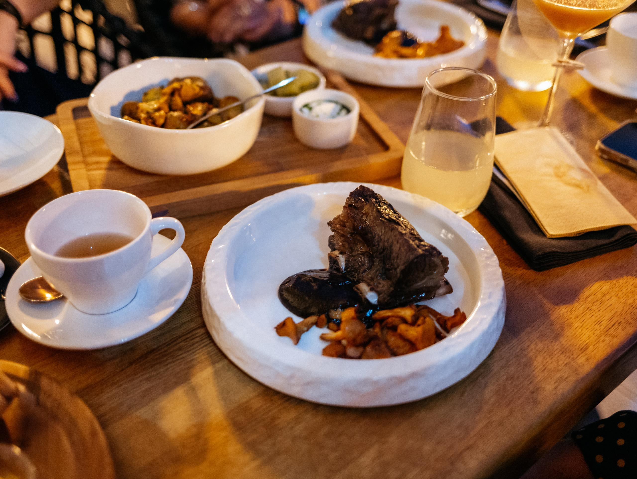 ЛЮБОВЬ И ЛИСИЧКИ [ПРЕЗЕНТАЦИЯ ЛЕТНЕГО МЕНЮ]. СВОИ. ФОТООТЧЕТЫ-СОБЫТИЯ-МЕСТА