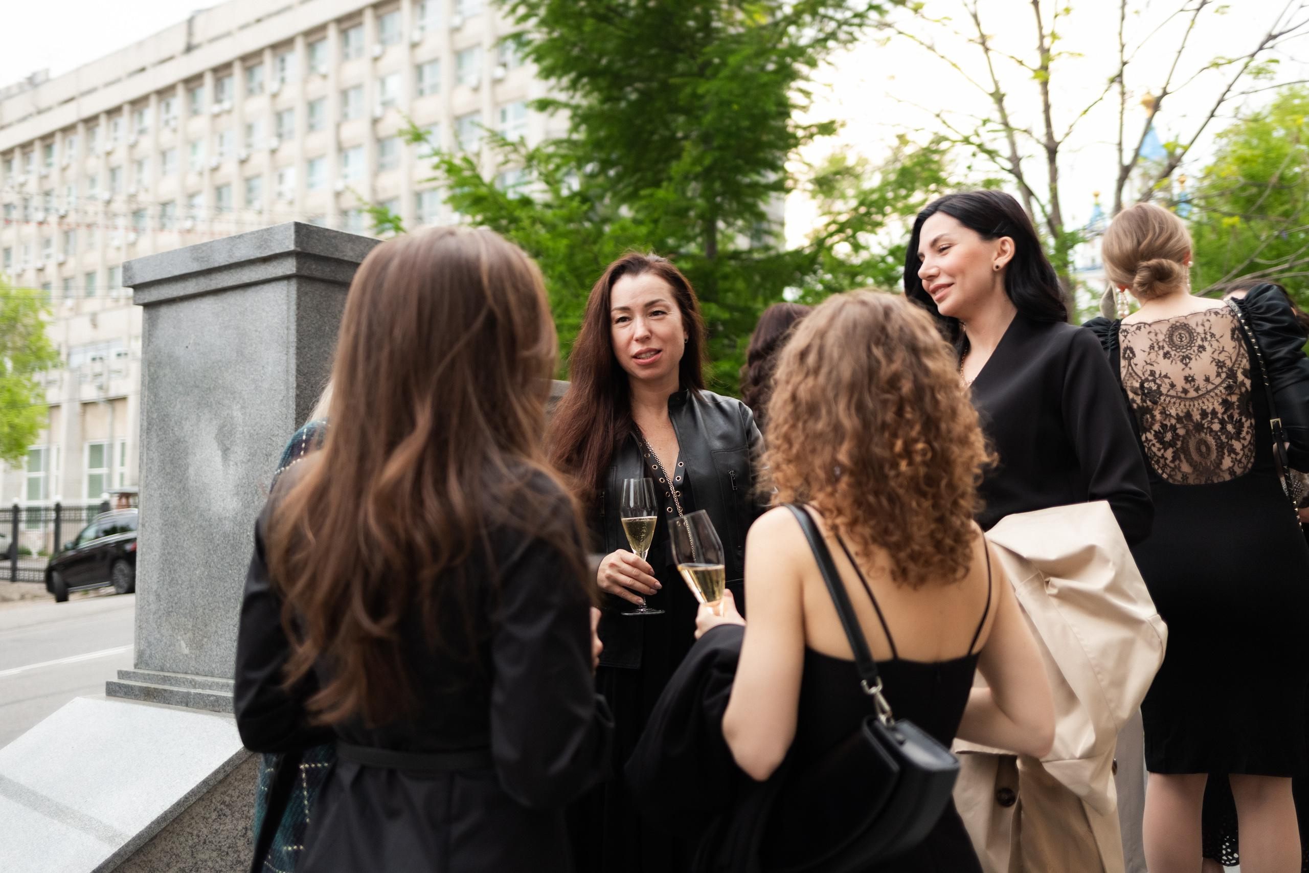 MAIN WINE [1 YEAR]. СВОИ. ФОТООТЧЕТЫ-СОБЫТИЯ-МЕСТА