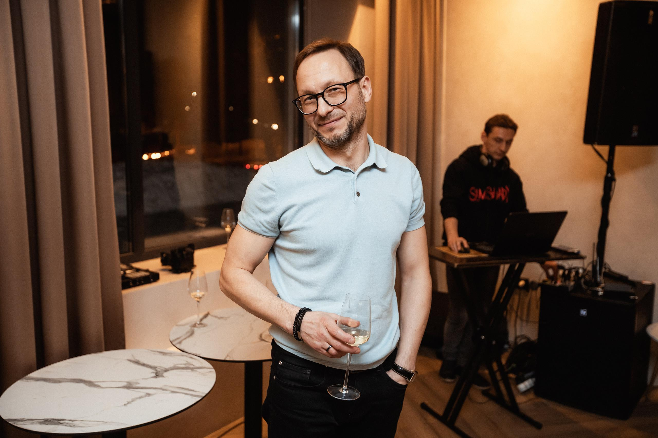 МОМЕНТЫ [ОТКРЫТИЕ]. СВОИ. ФОТООТЧЕТЫ-СОБЫТИЯ-МЕСТА