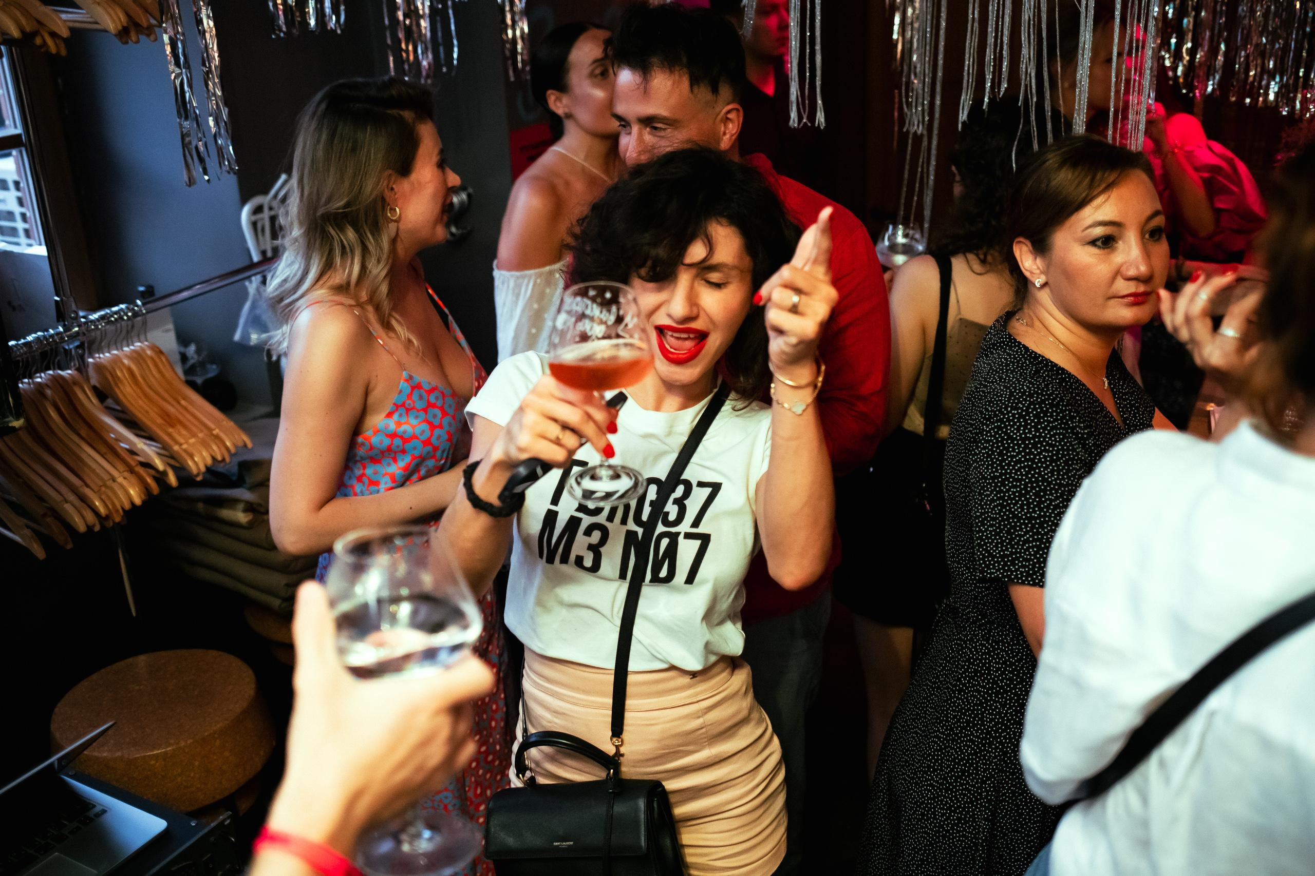 ВИНОТЕКА БАР х МАГАЗ [1 ГОД]. СВОИ. ФОТООТЧЕТЫ-СОБЫТИЯ-МЕСТА