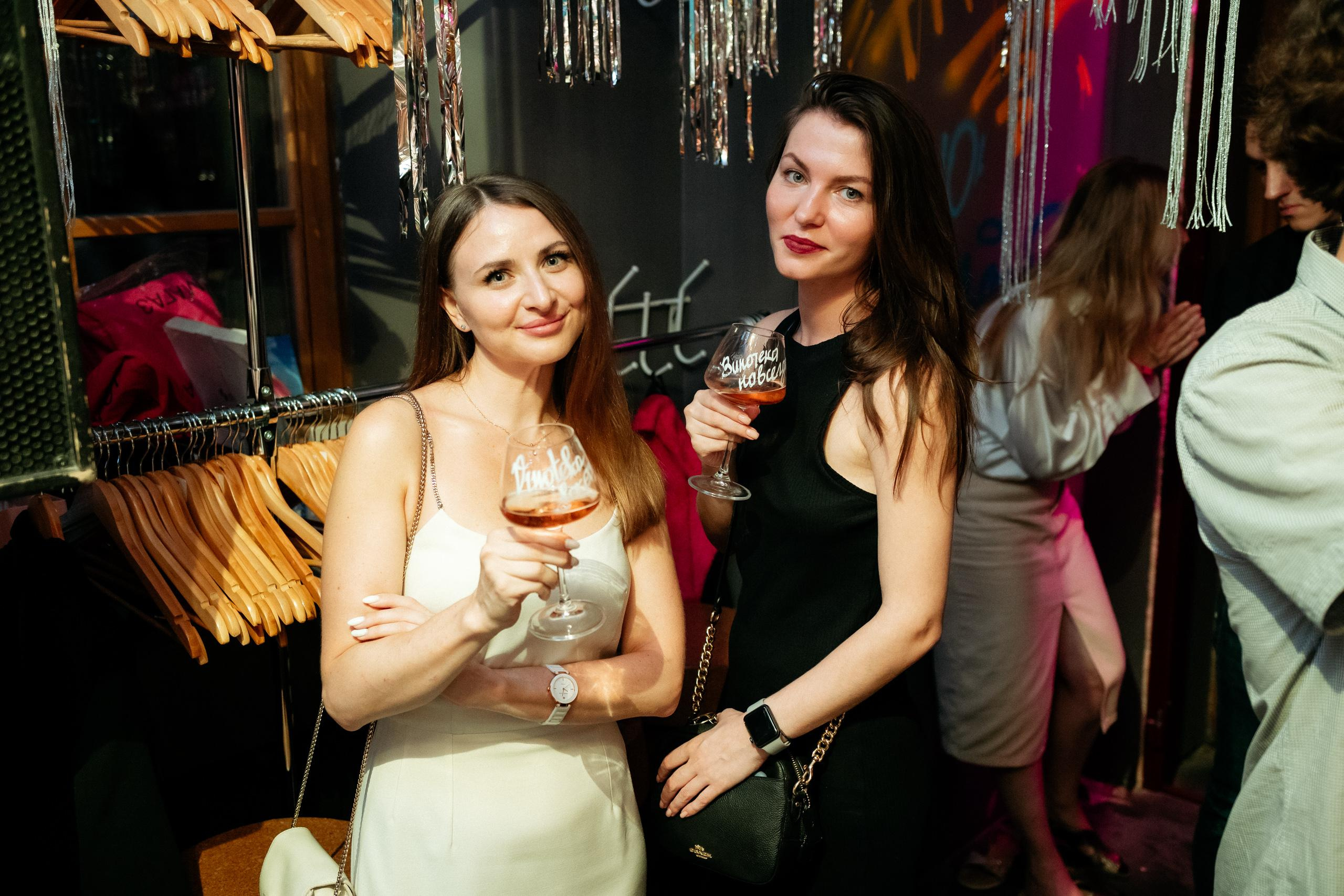 ВИНОТЕКА БАР х МАГАЗ [1 ГОД]. СВОИ. ФОТООТЧЕТЫ-СОБЫТИЯ-МЕСТА