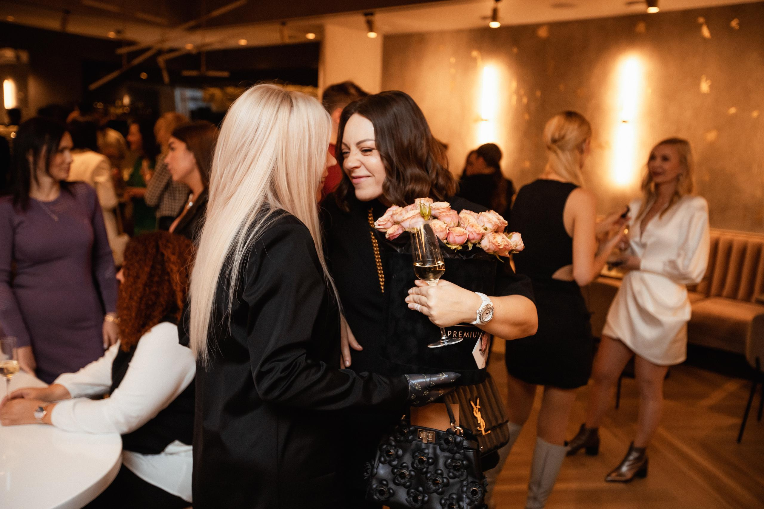 МОМЕНТЫ [ОТКРЫТИЕ]. СВОИ. ФОТООТЧЕТЫ-СОБЫТИЯ-МЕСТА