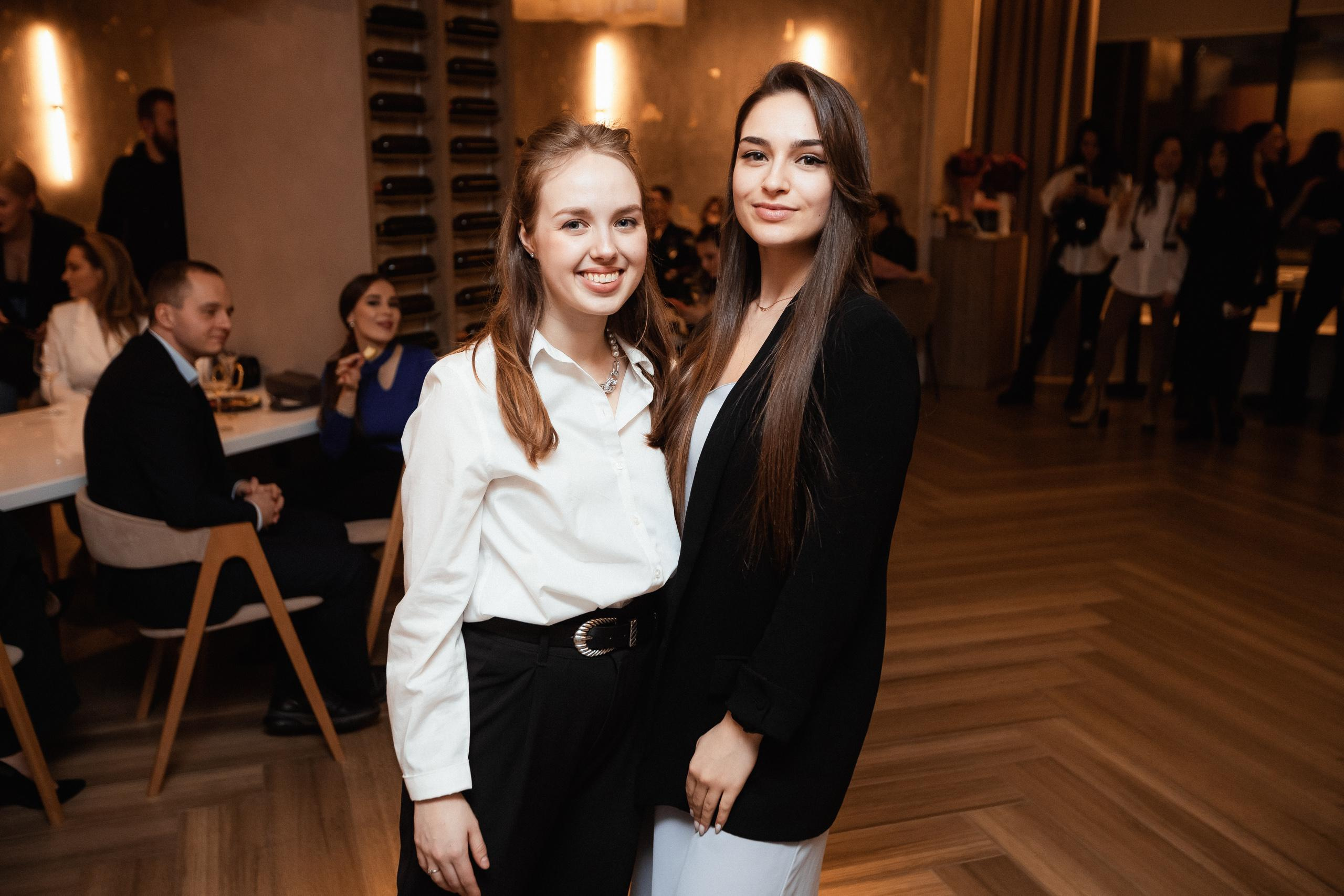 МОМЕНТЫ [ОТКРЫТИЕ]. СВОИ. ФОТООТЧЕТЫ-СОБЫТИЯ-МЕСТА