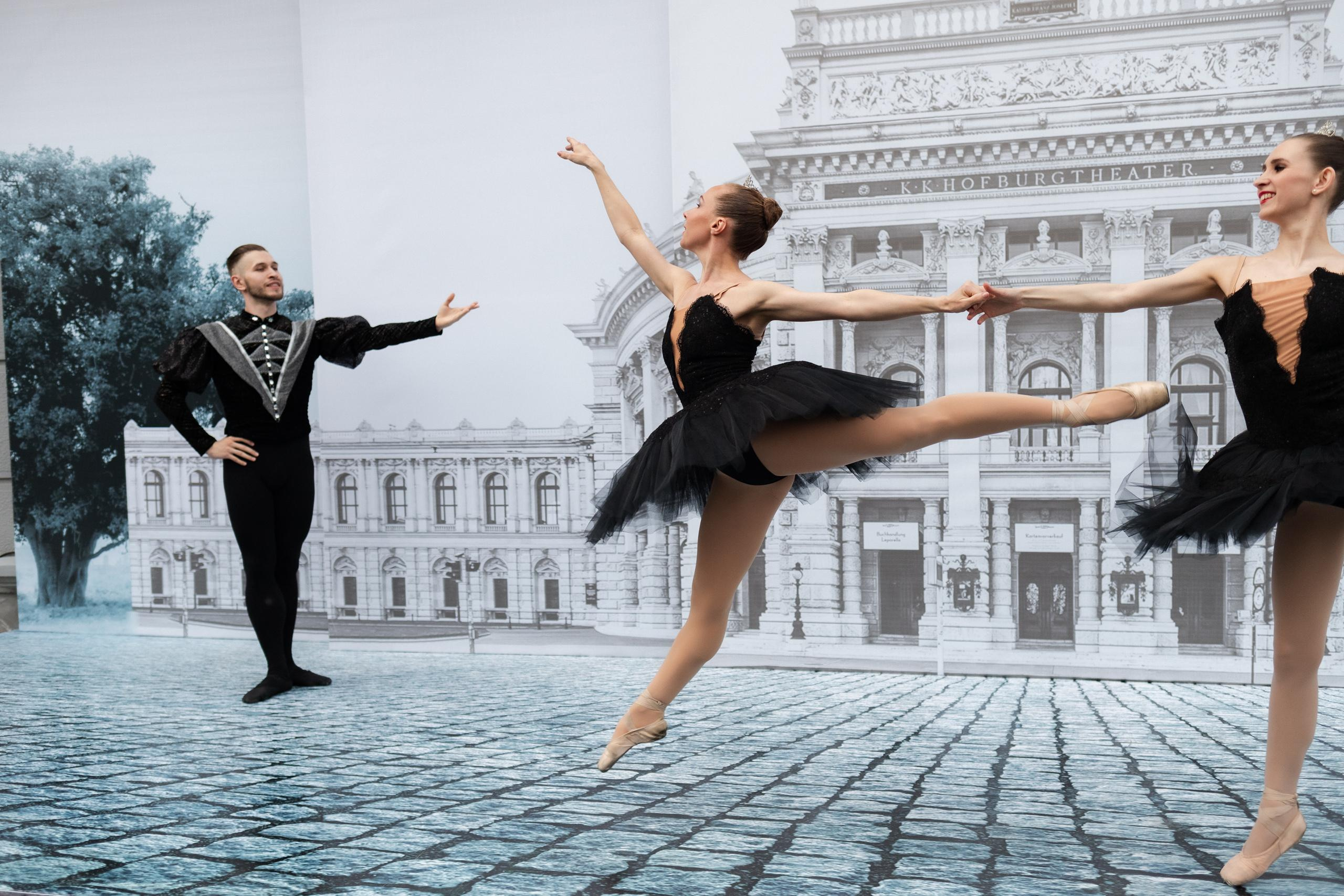 MAIN WINE [1 YEAR]. СВОИ. ФОТООТЧЕТЫ-СОБЫТИЯ-МЕСТА