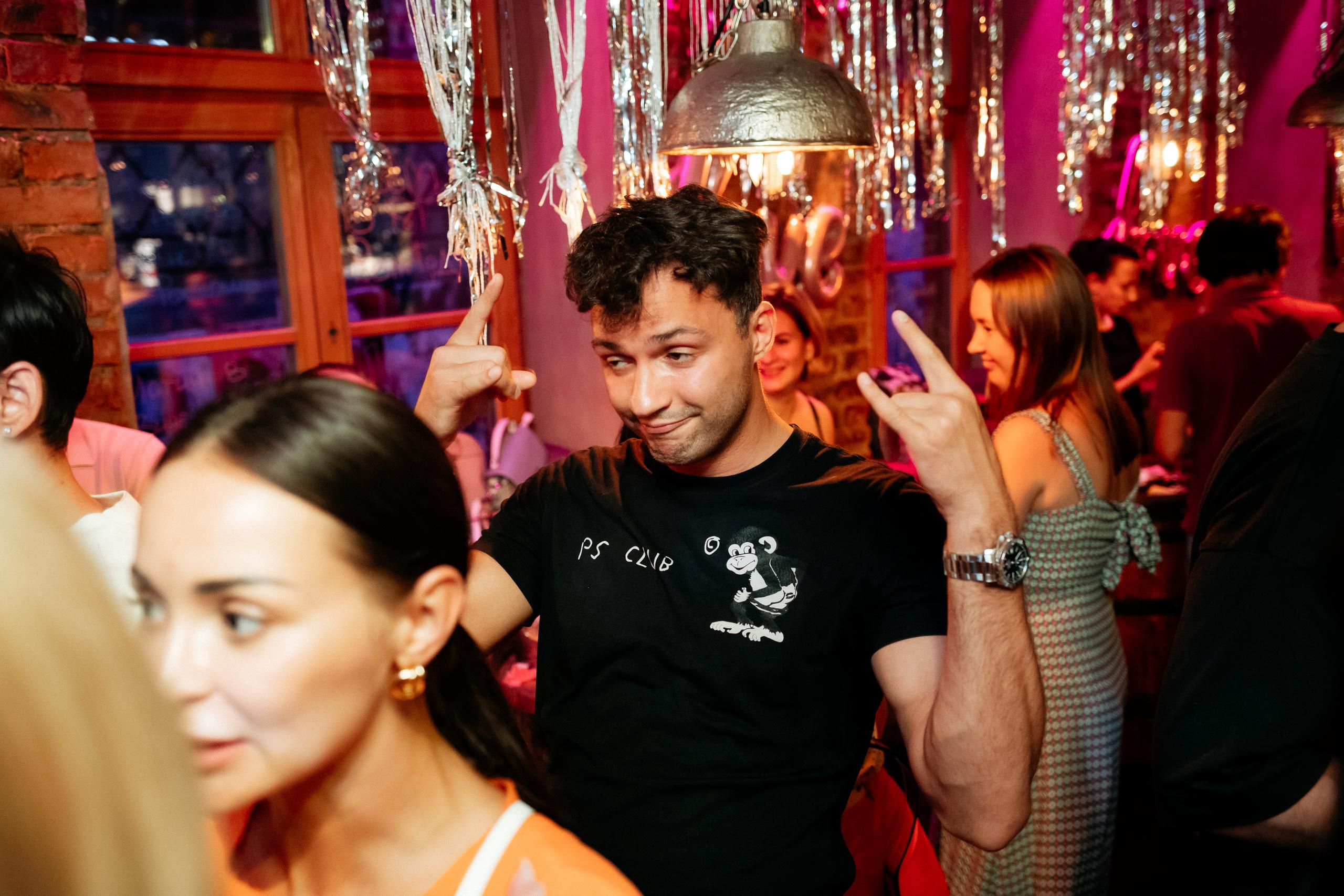 ВИНОТЕКА БАР х МАГАЗ [1 ГОД]. СВОИ. ФОТООТЧЕТЫ-СОБЫТИЯ-МЕСТА