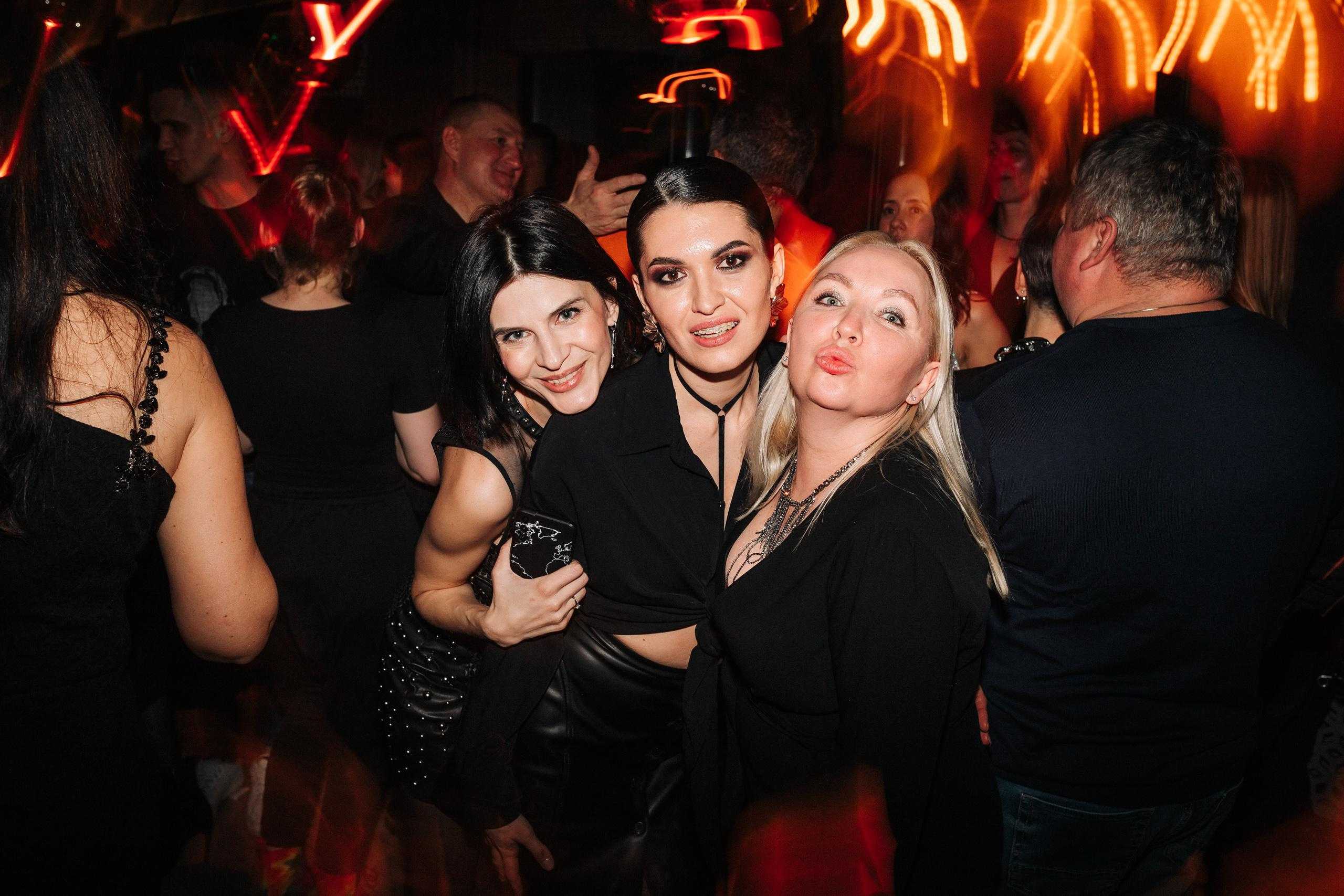 CHOCOLATE [18 YEARS]. СВОИ. ФОТООТЧЕТЫ-СОБЫТИЯ-МЕСТА