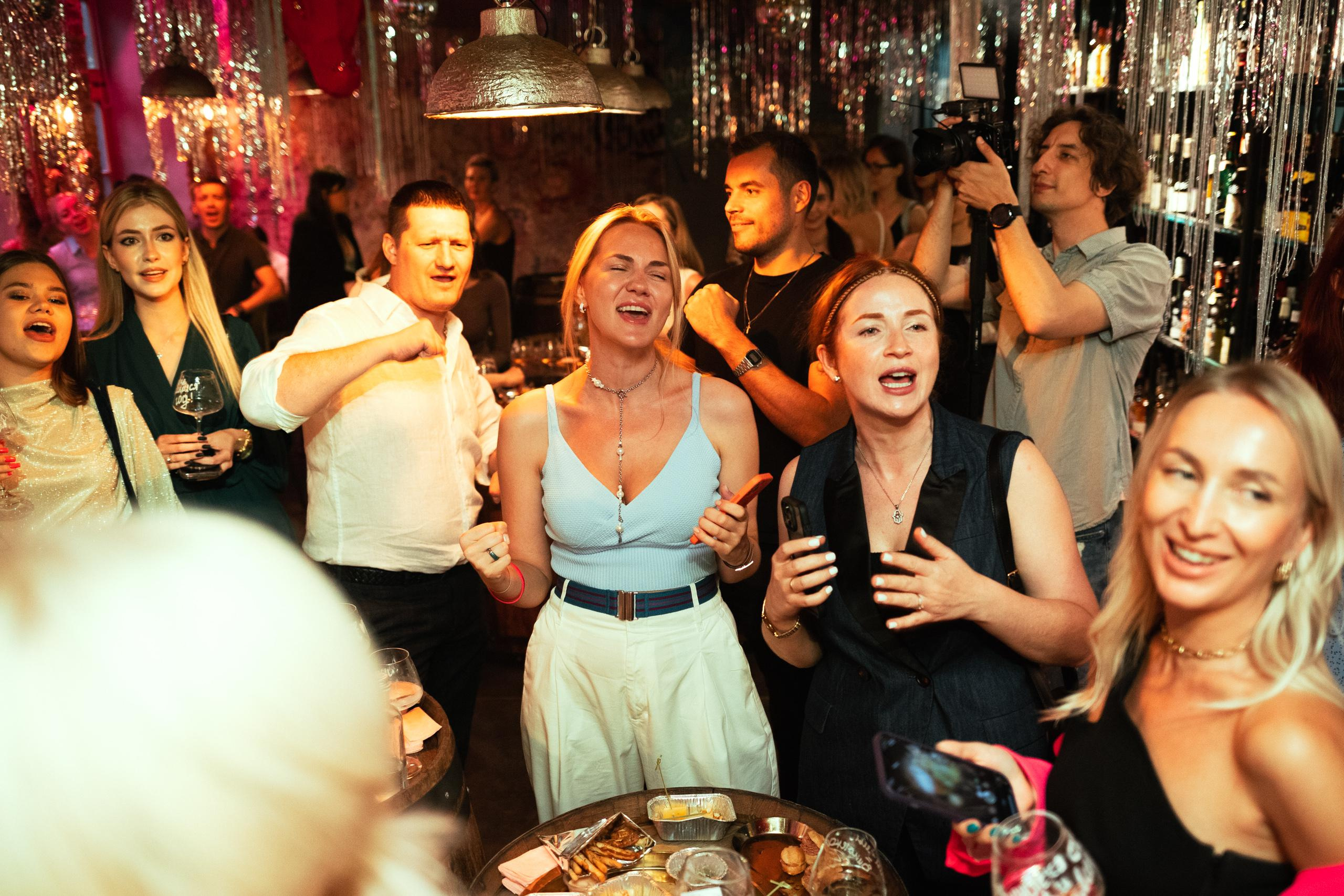 ВИНОТЕКА БАР х МАГАЗ [1 ГОД]. СВОИ. ФОТООТЧЕТЫ-СОБЫТИЯ-МЕСТА