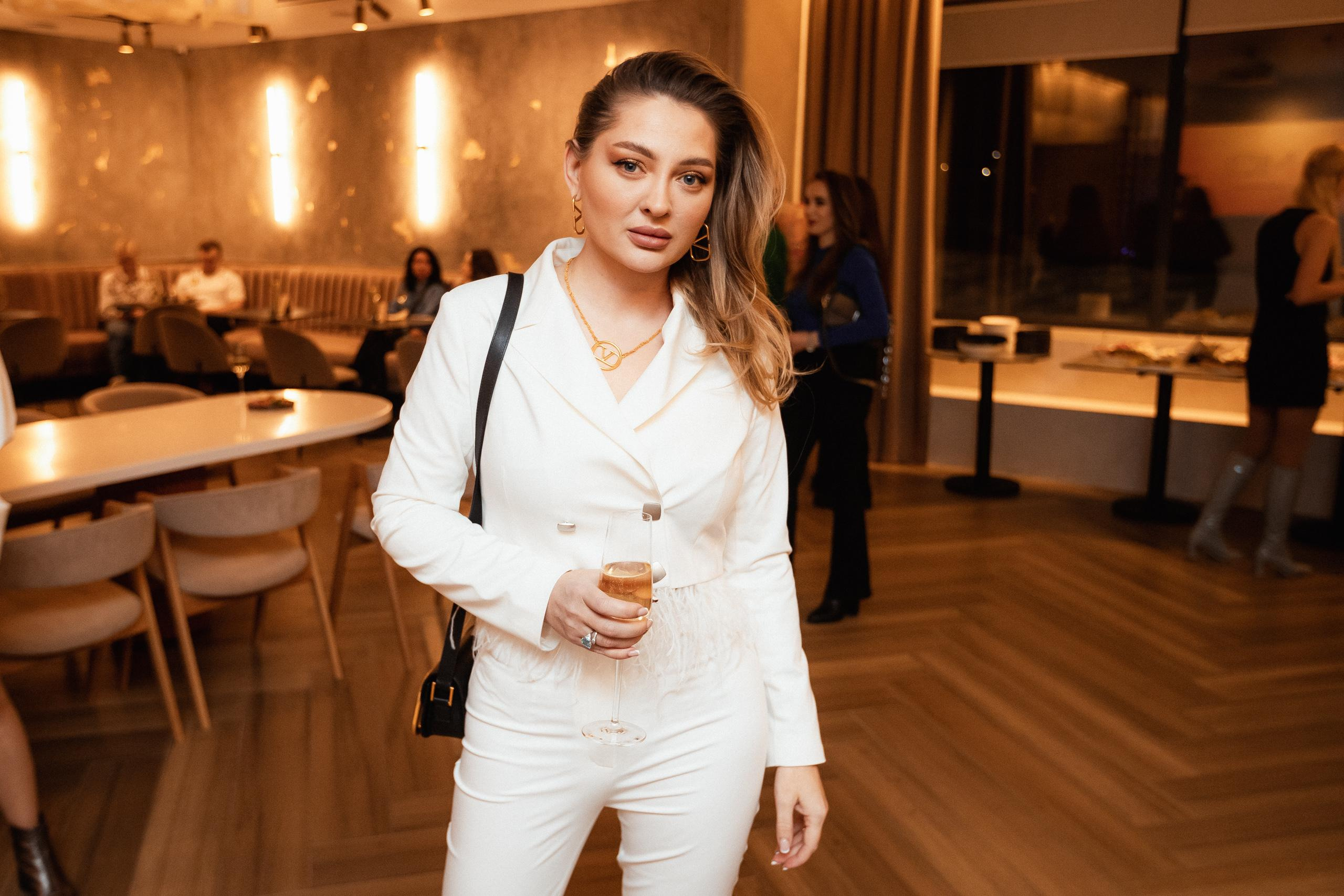 МОМЕНТЫ [ОТКРЫТИЕ]. СВОИ. ФОТООТЧЕТЫ-СОБЫТИЯ-МЕСТА