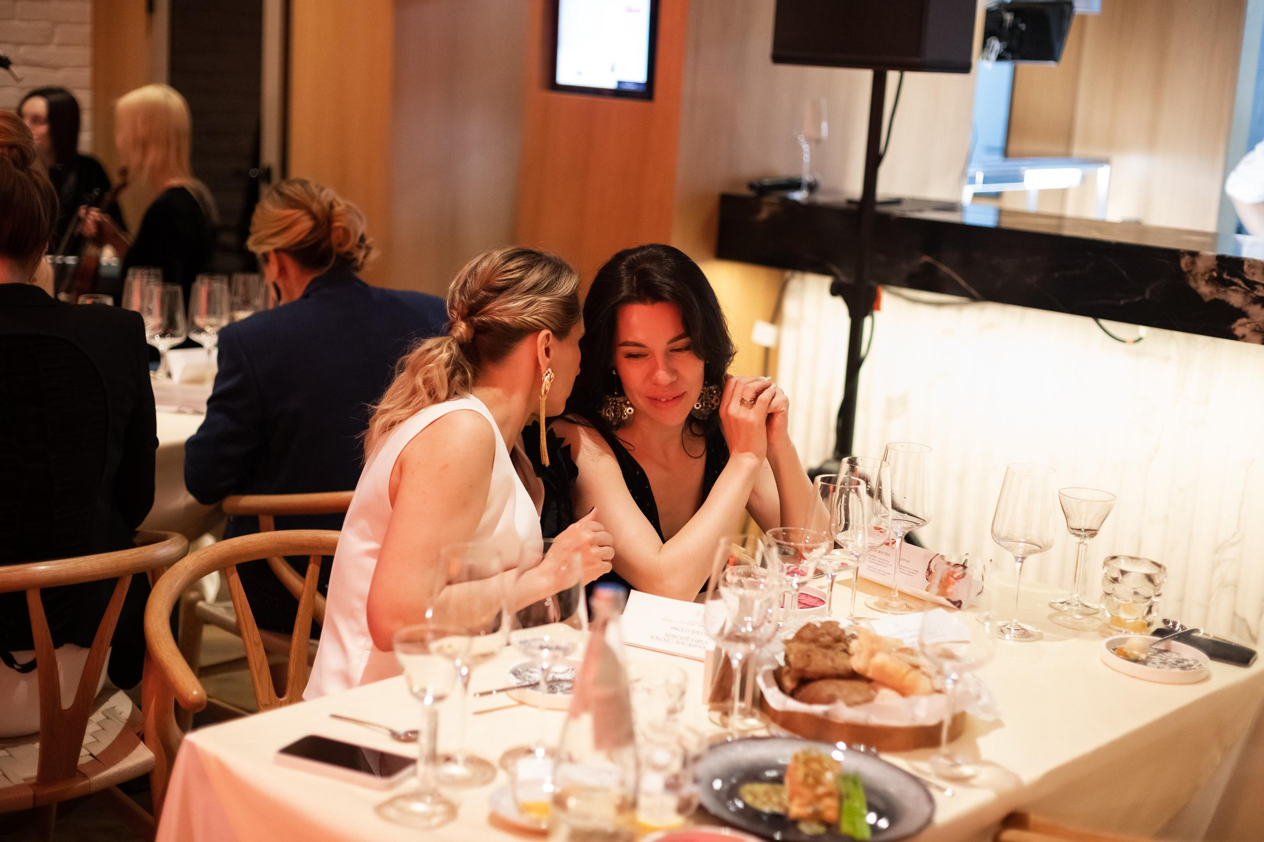 MAIN WINE [1 YEAR]. СВОИ. ФОТООТЧЕТЫ-СОБЫТИЯ-МЕСТА