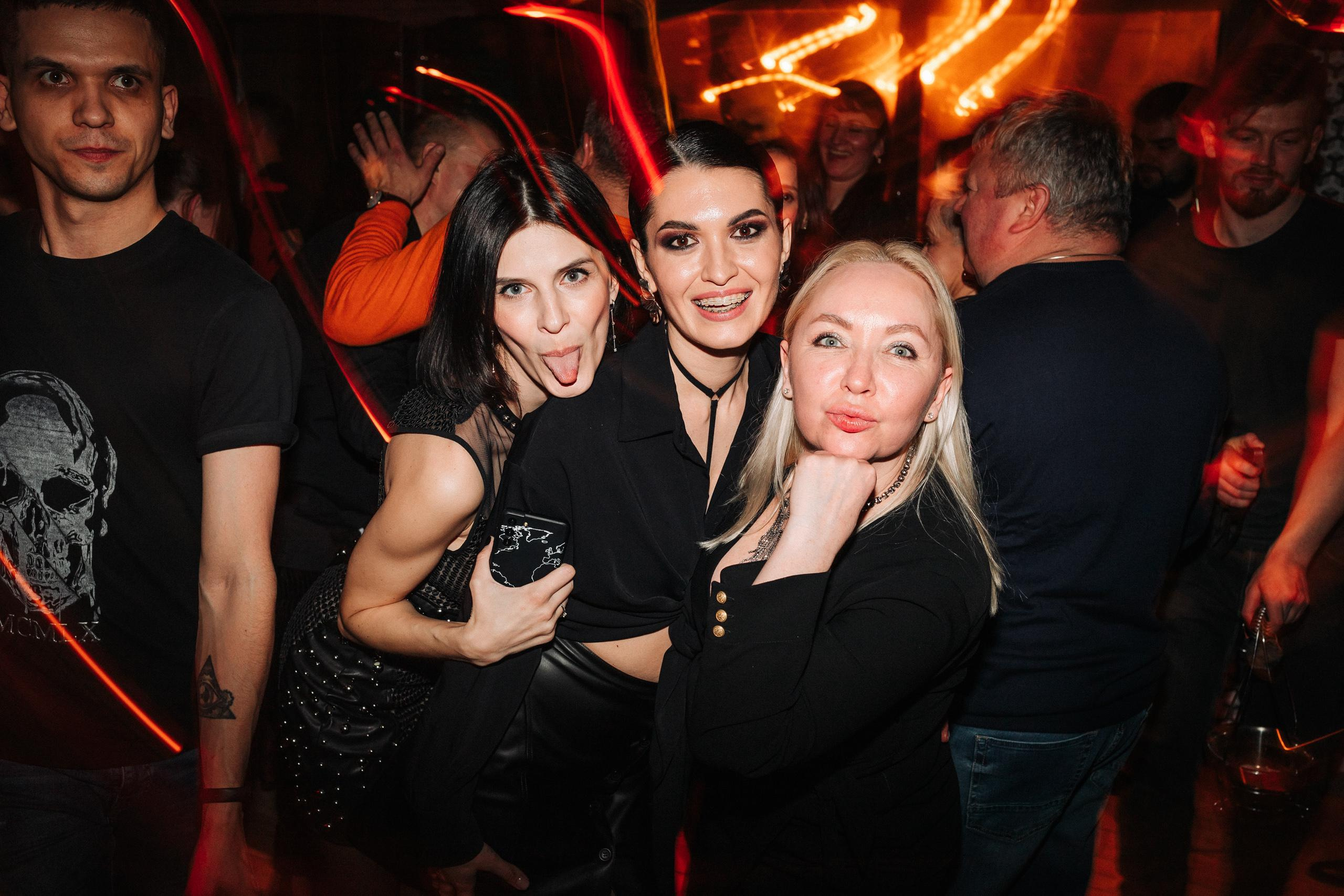 CHOCOLATE [18 YEARS]. СВОИ. ФОТООТЧЕТЫ-СОБЫТИЯ-МЕСТА