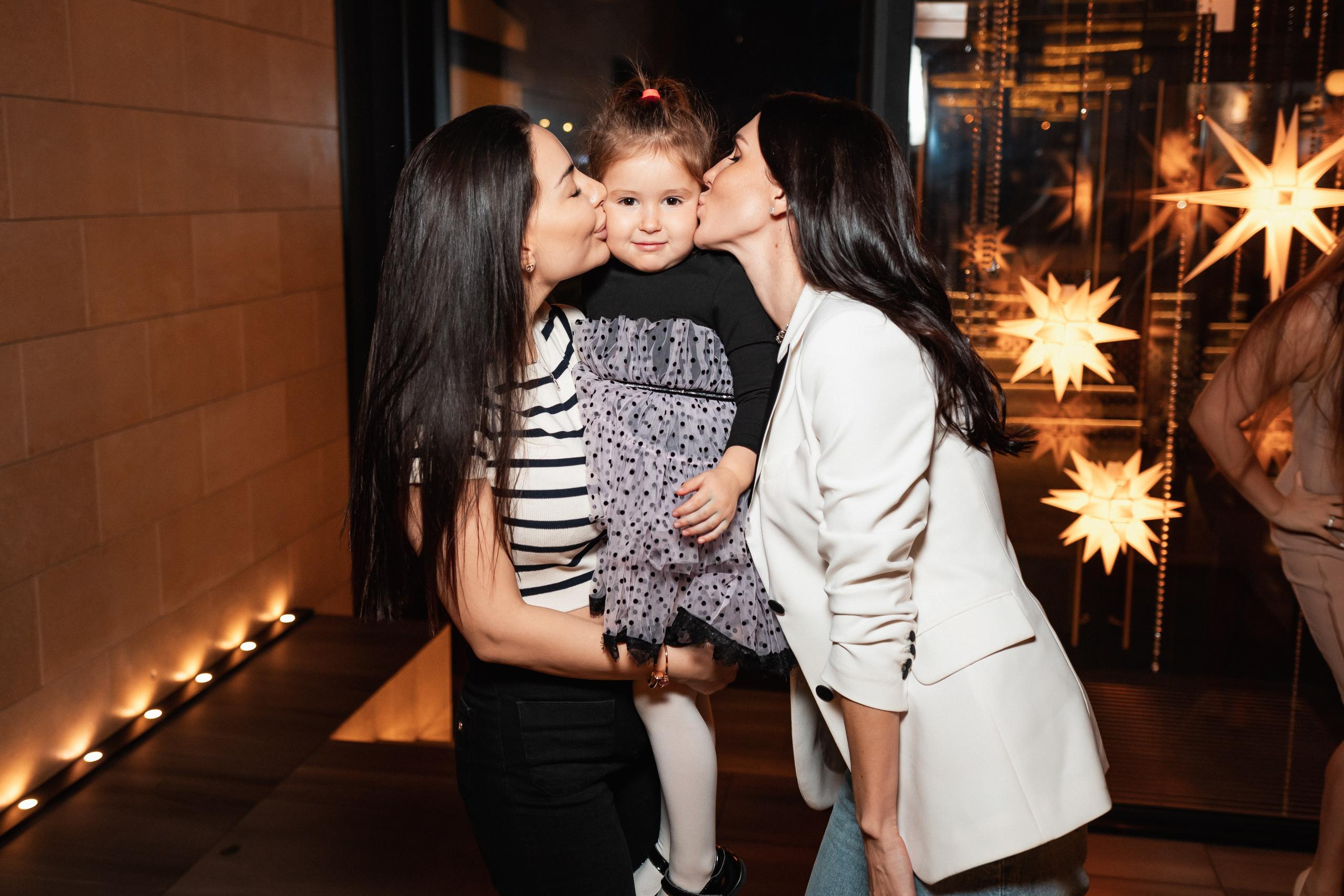 INLOVE [открытие террассы]. СВОИ. ФОТООТЧЕТЫ-СОБЫТИЯ-МЕСТА