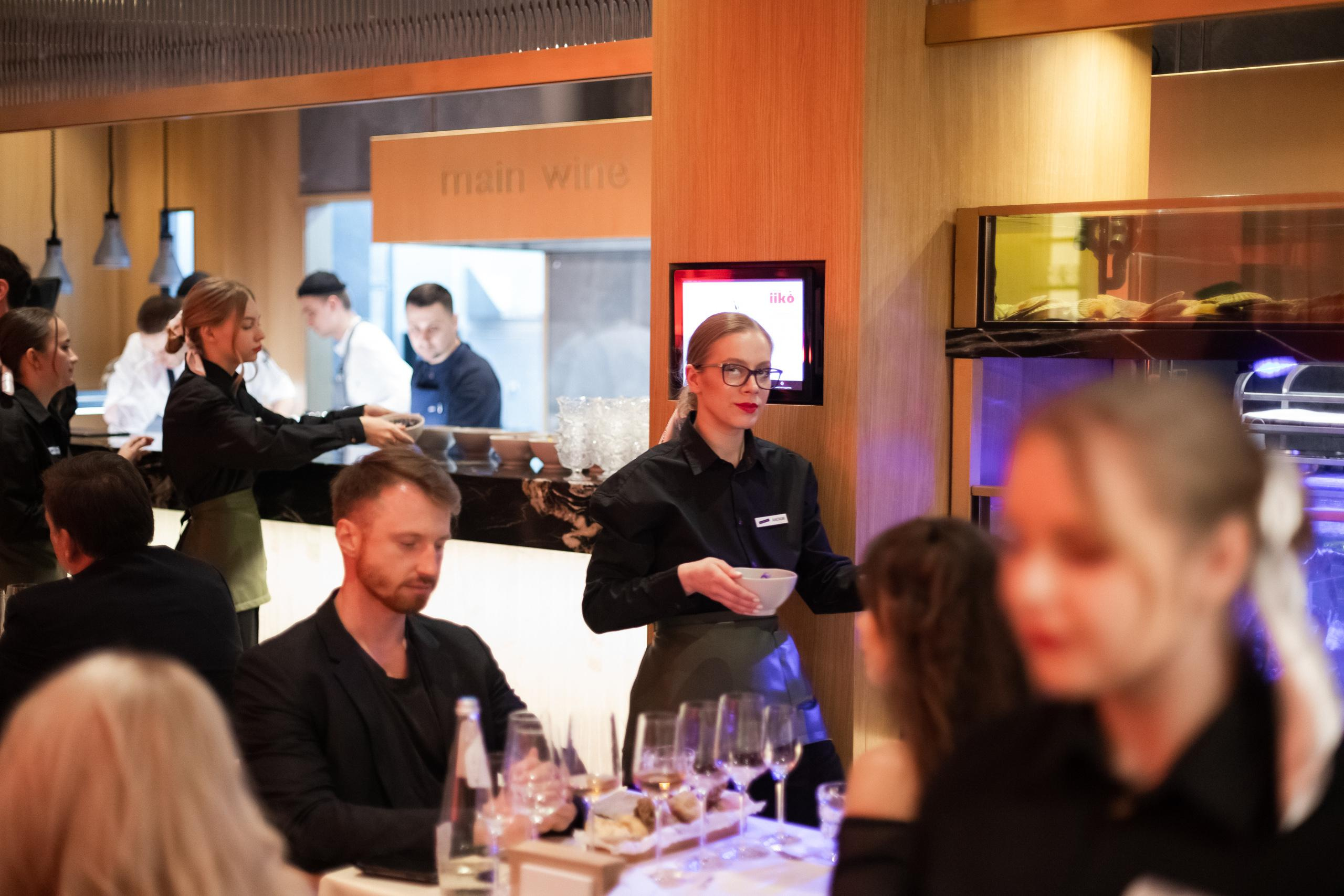 MAIN WINE [1 YEAR]. СВОИ. ФОТООТЧЕТЫ-СОБЫТИЯ-МЕСТА