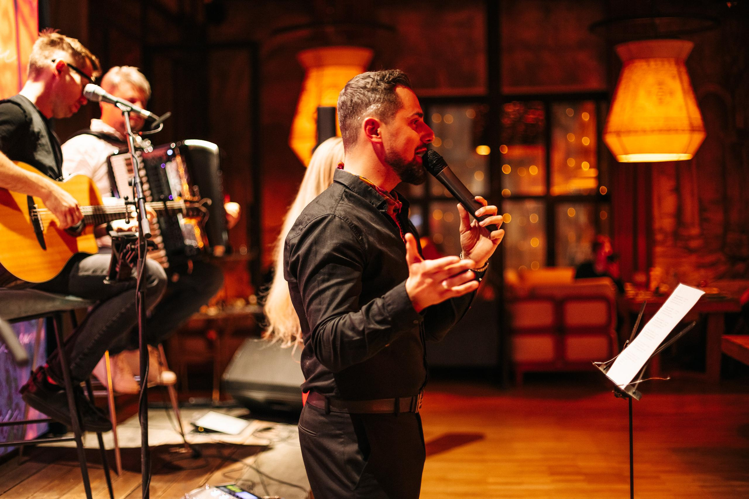 KARAS [МУЗЫКАЛЬНО-ПОЭТИЧЕСКИЙ ВЕЧЕР]. СВОИ. ФОТООТЧЕТЫ-СОБЫТИЯ-МЕСТА