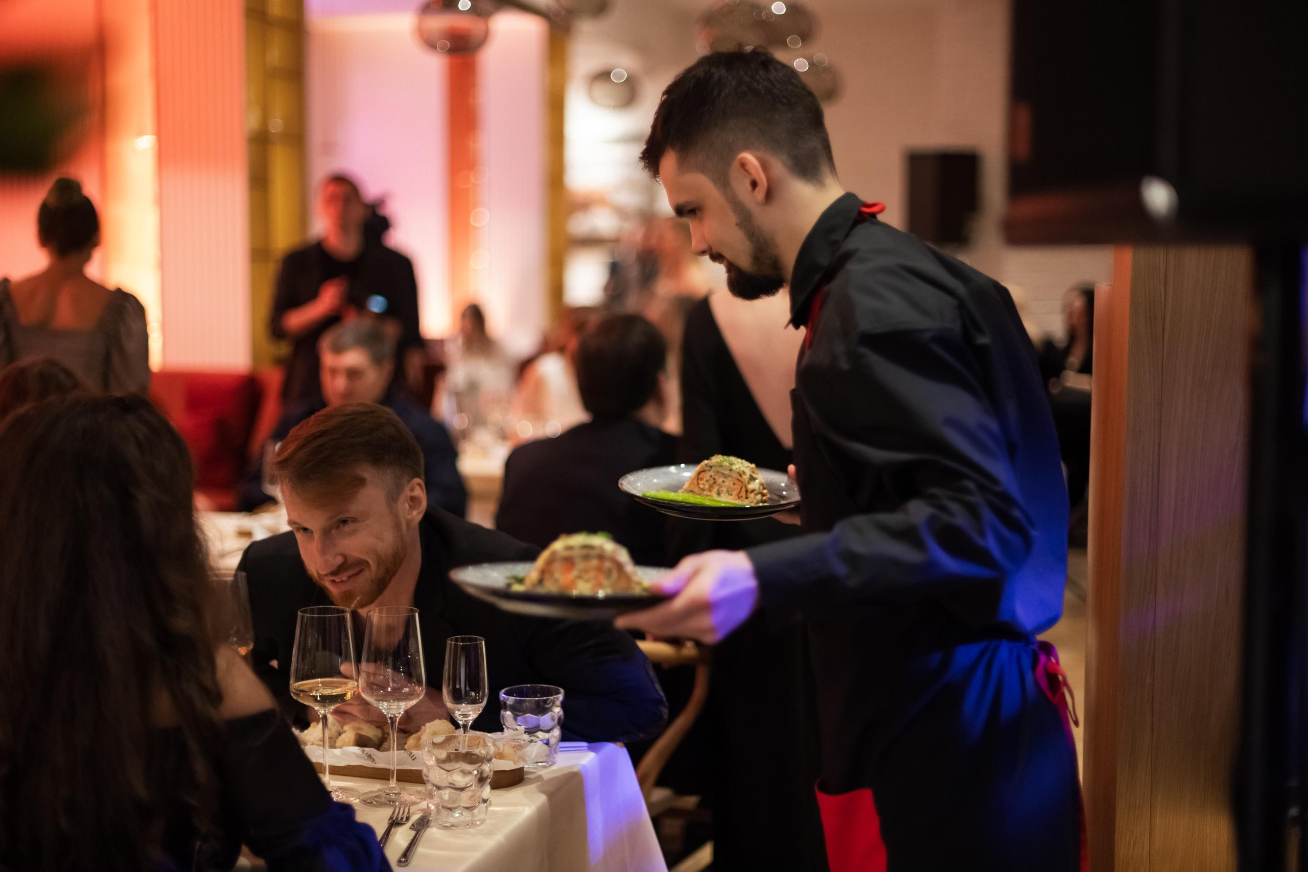 MAIN WINE [1 YEAR]. СВОИ. ФОТООТЧЕТЫ-СОБЫТИЯ-МЕСТА