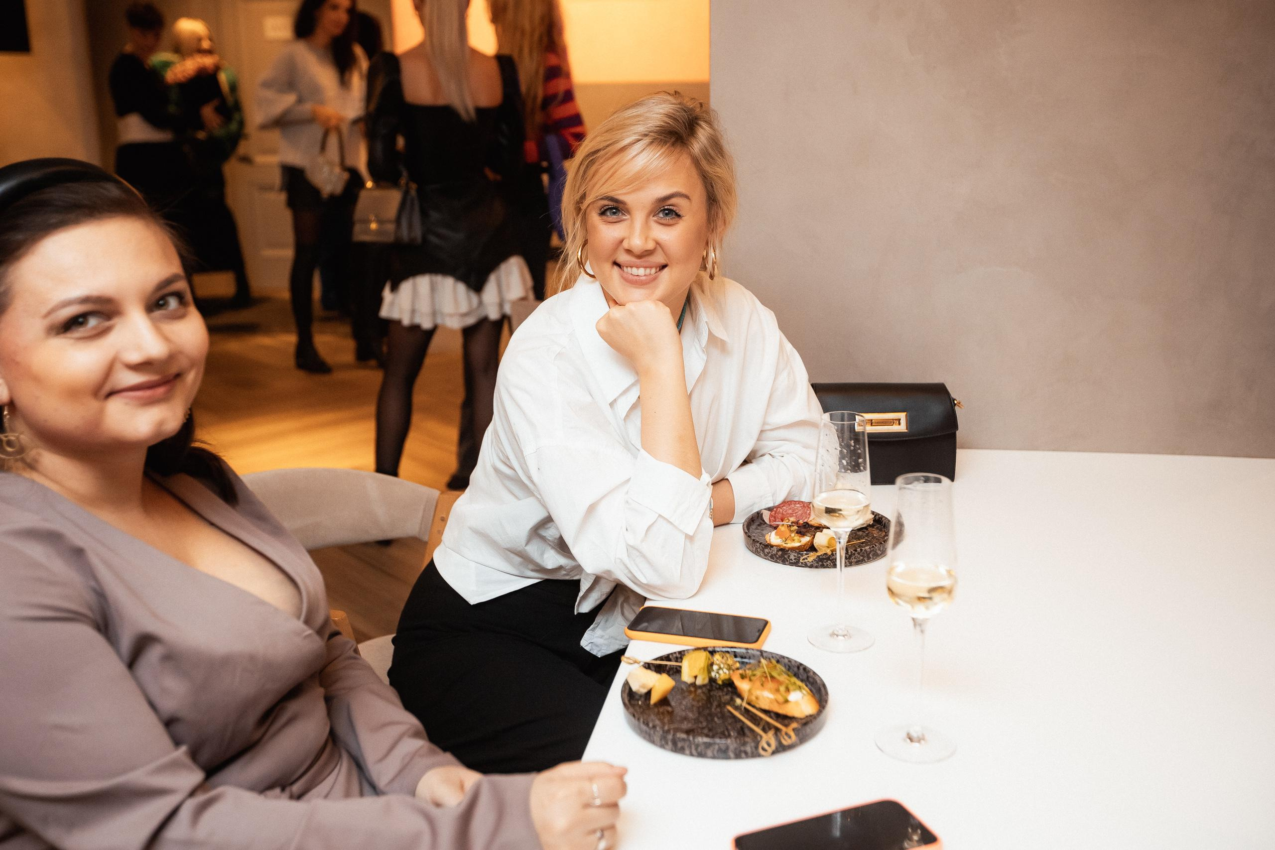 МОМЕНТЫ [ОТКРЫТИЕ]. СВОИ. ФОТООТЧЕТЫ-СОБЫТИЯ-МЕСТА