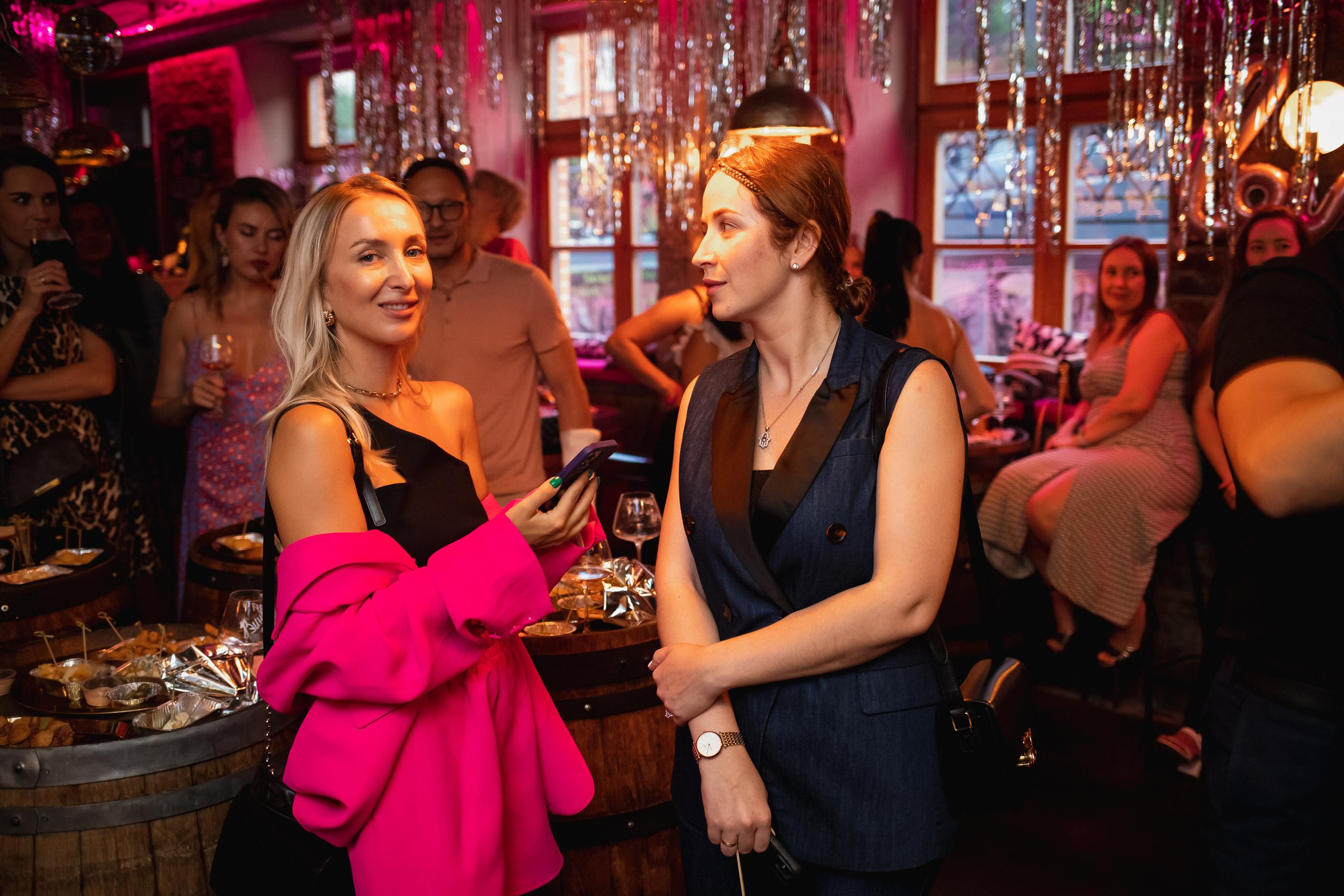 ВИНОТЕКА БАР х МАГАЗ [1 ГОД]. СВОИ. ФОТООТЧЕТЫ-СОБЫТИЯ-МЕСТА