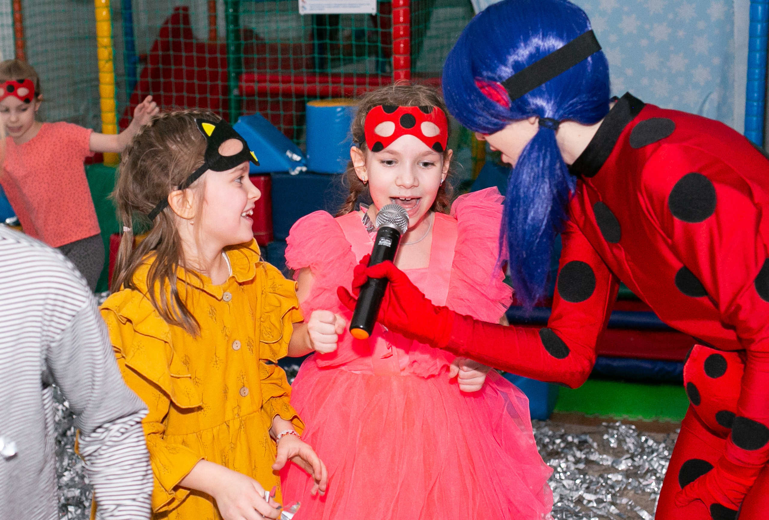Праздники. Фотограф новорожденных и семейный фотограф НСО г. Бердск Марина Львова