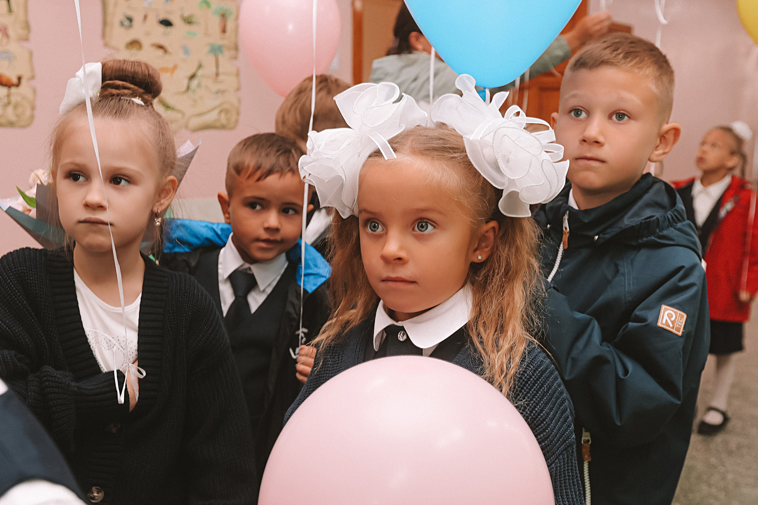 1 сентября линейка+кл час+портреты. Семейный фотограф Тюмень, фотограф на роды Салмина Мария