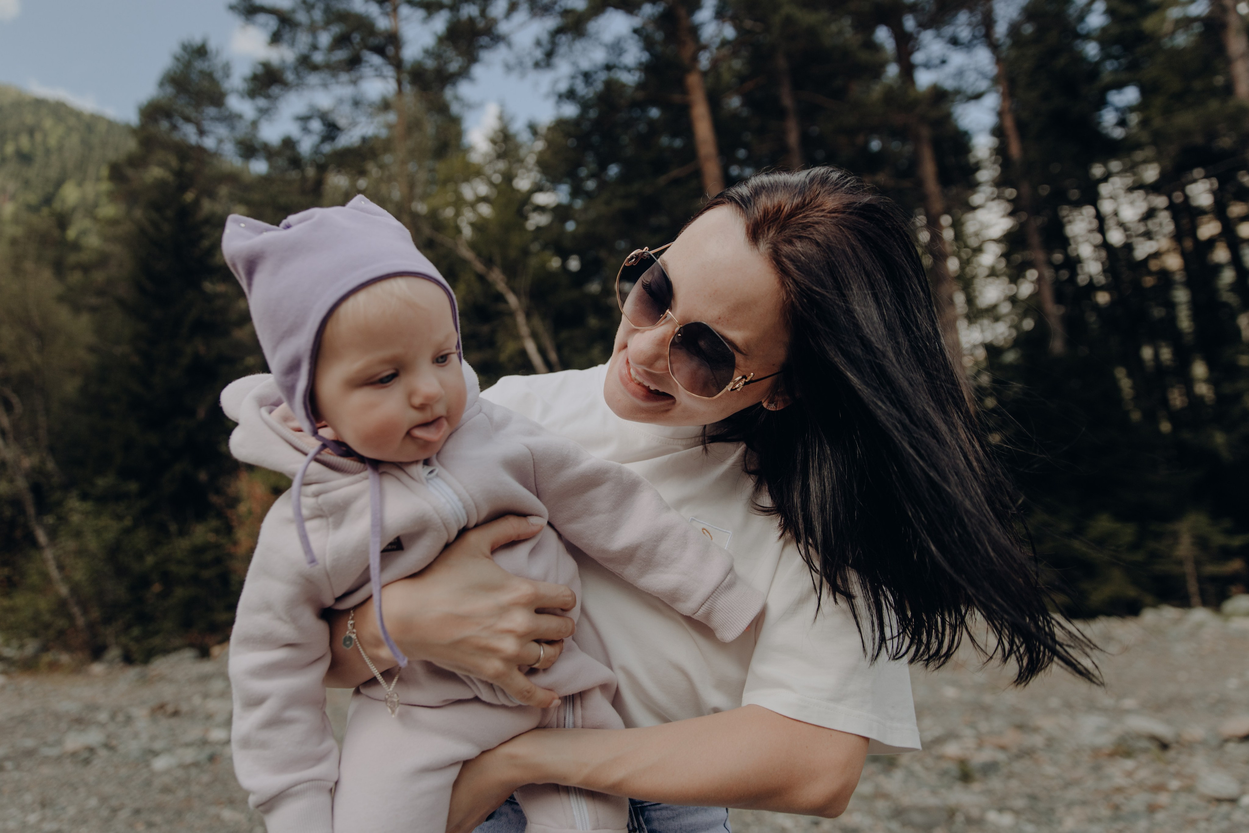 Юля с семьей, Домбай. Портфолио