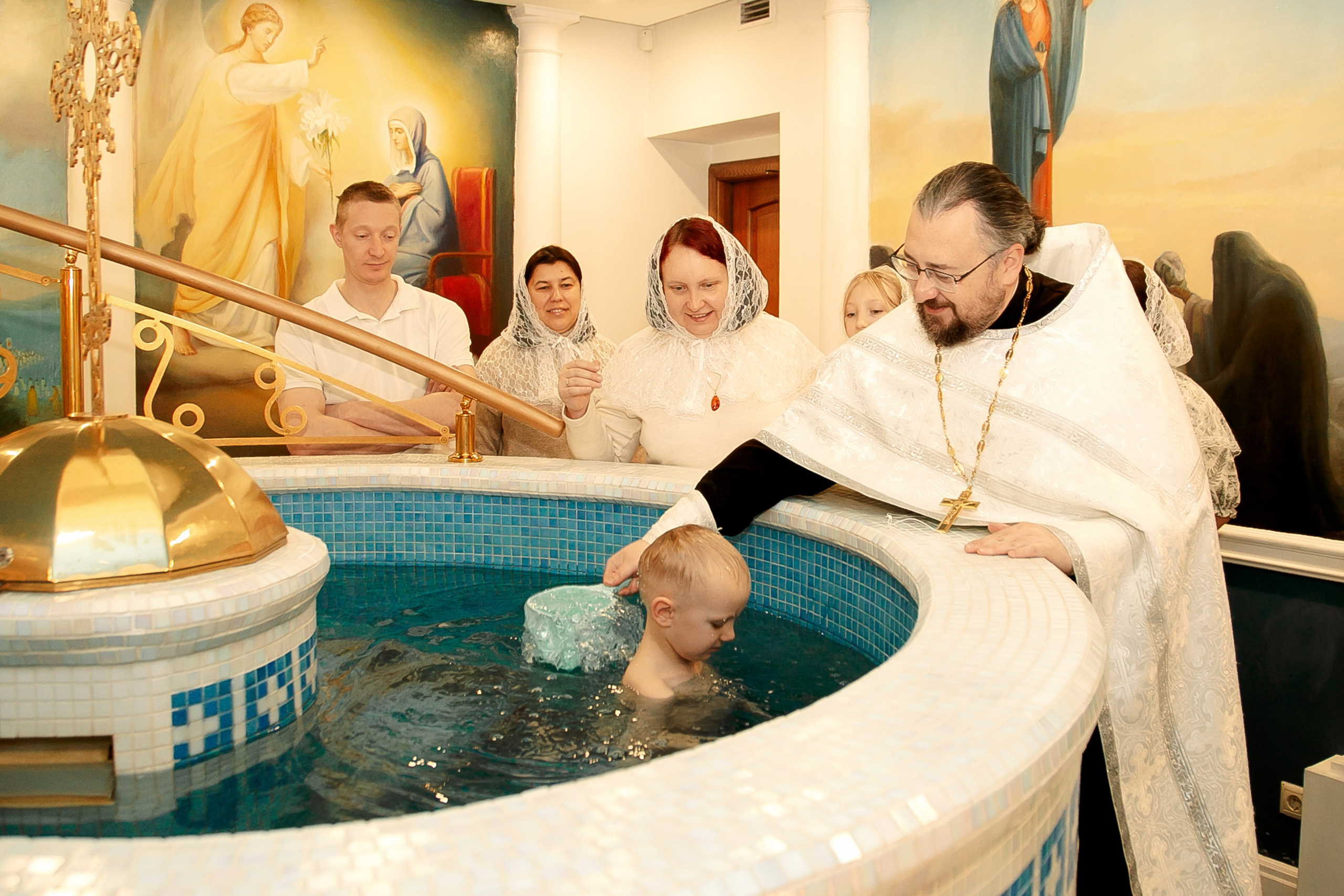 Крещение Мишуты. Семейный фотограф Фотосессия беременности  Екатеринбург Елена Луткова