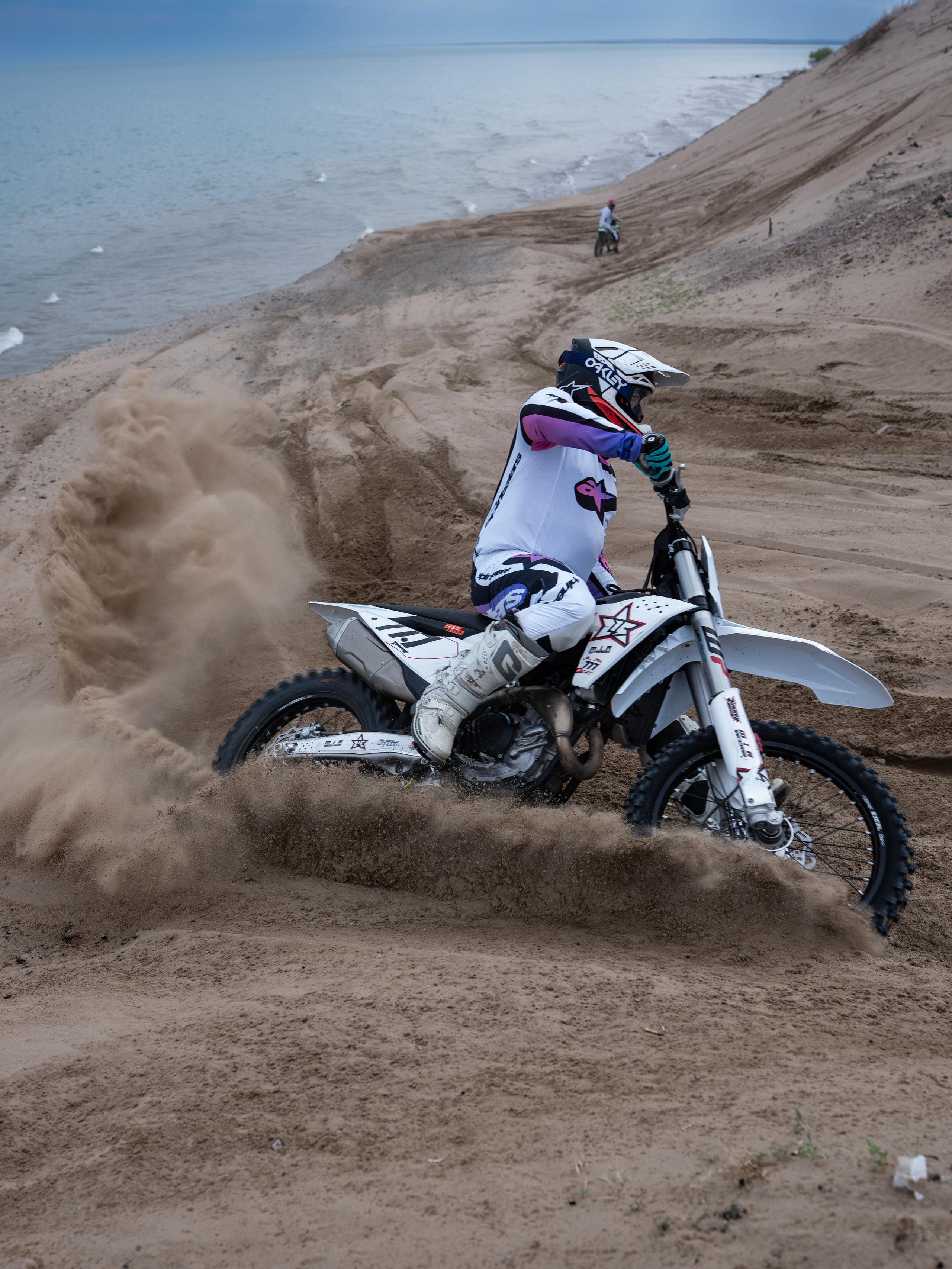 Bike. Сайт Алматинского НЮ АРТ, будуар и фэшн фотографа Дениса Карпенко