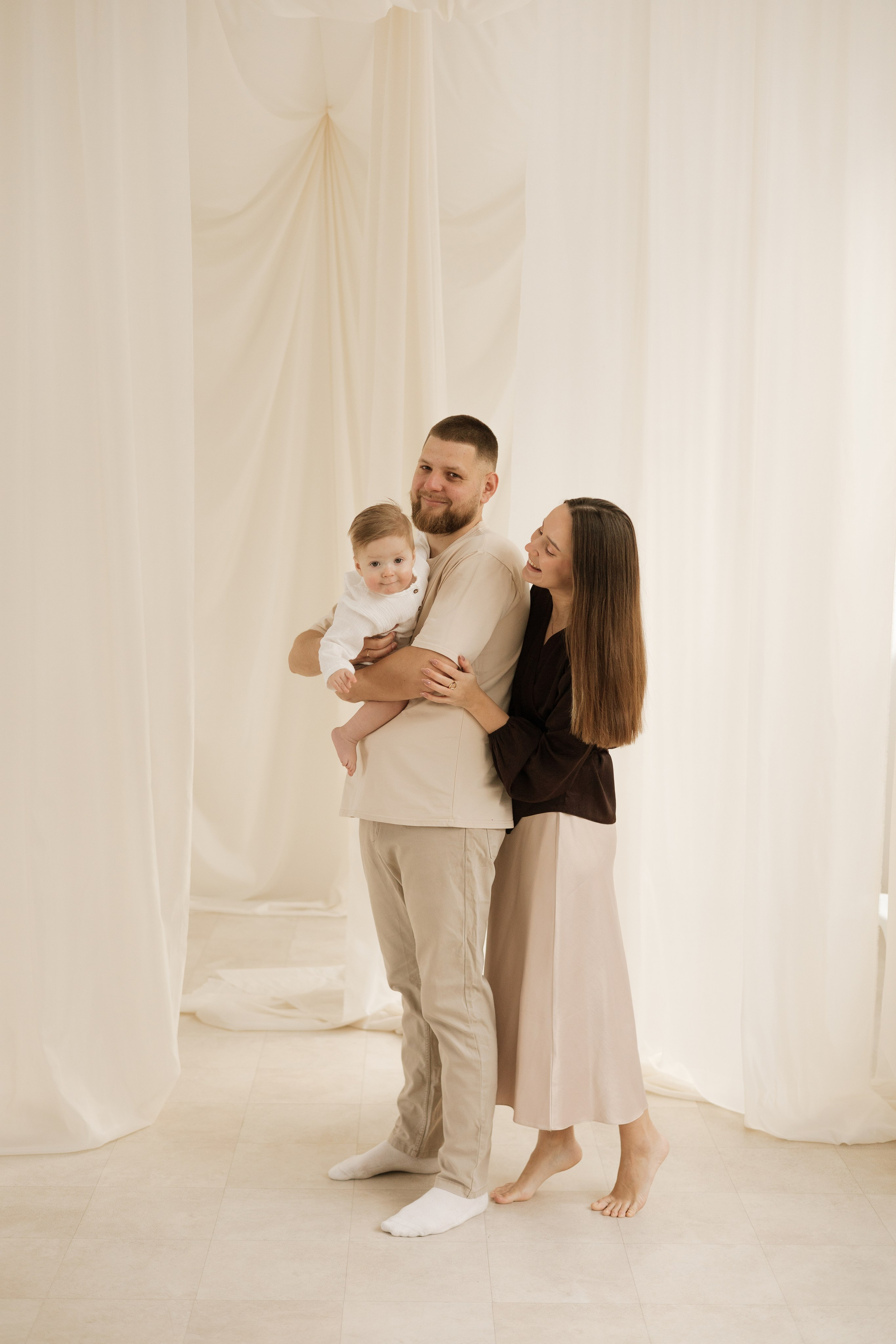 Арсений с мамой и папой. Фотограф в Кемерово Миллер Анна