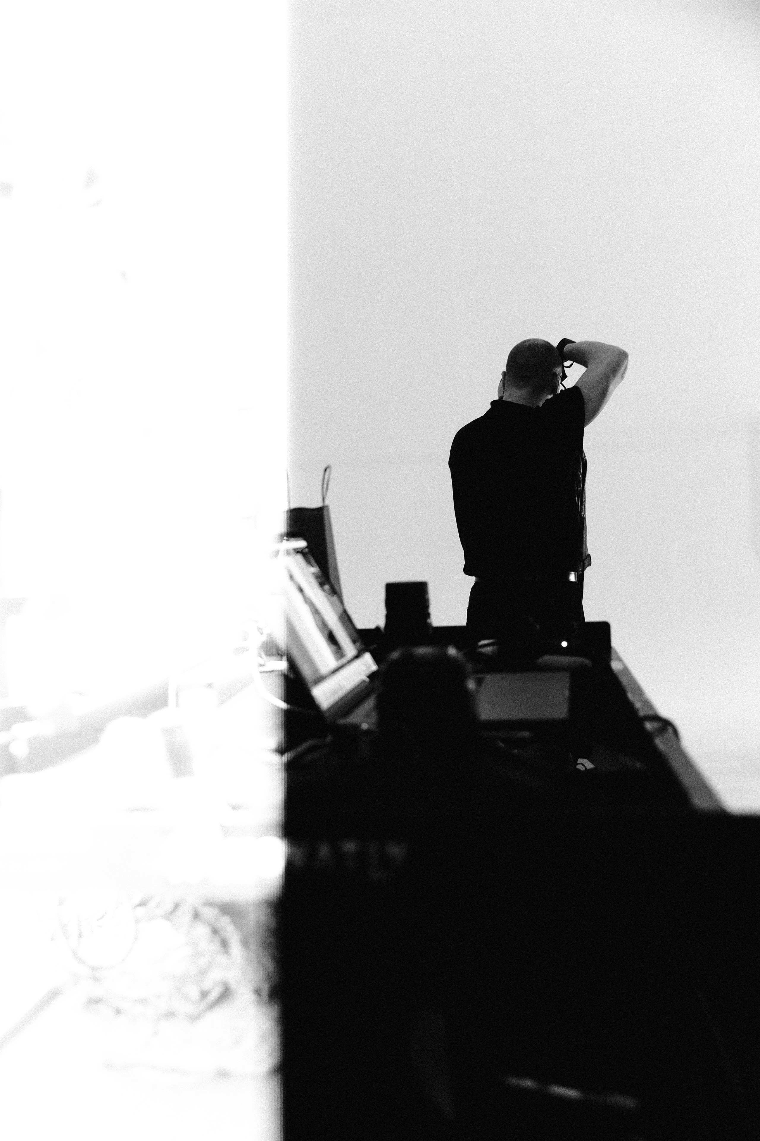 Бэкстейдж со съёмки Дмитрия Портнягина у Валентина Блоха. Commercial photographer | Anton Ermakov