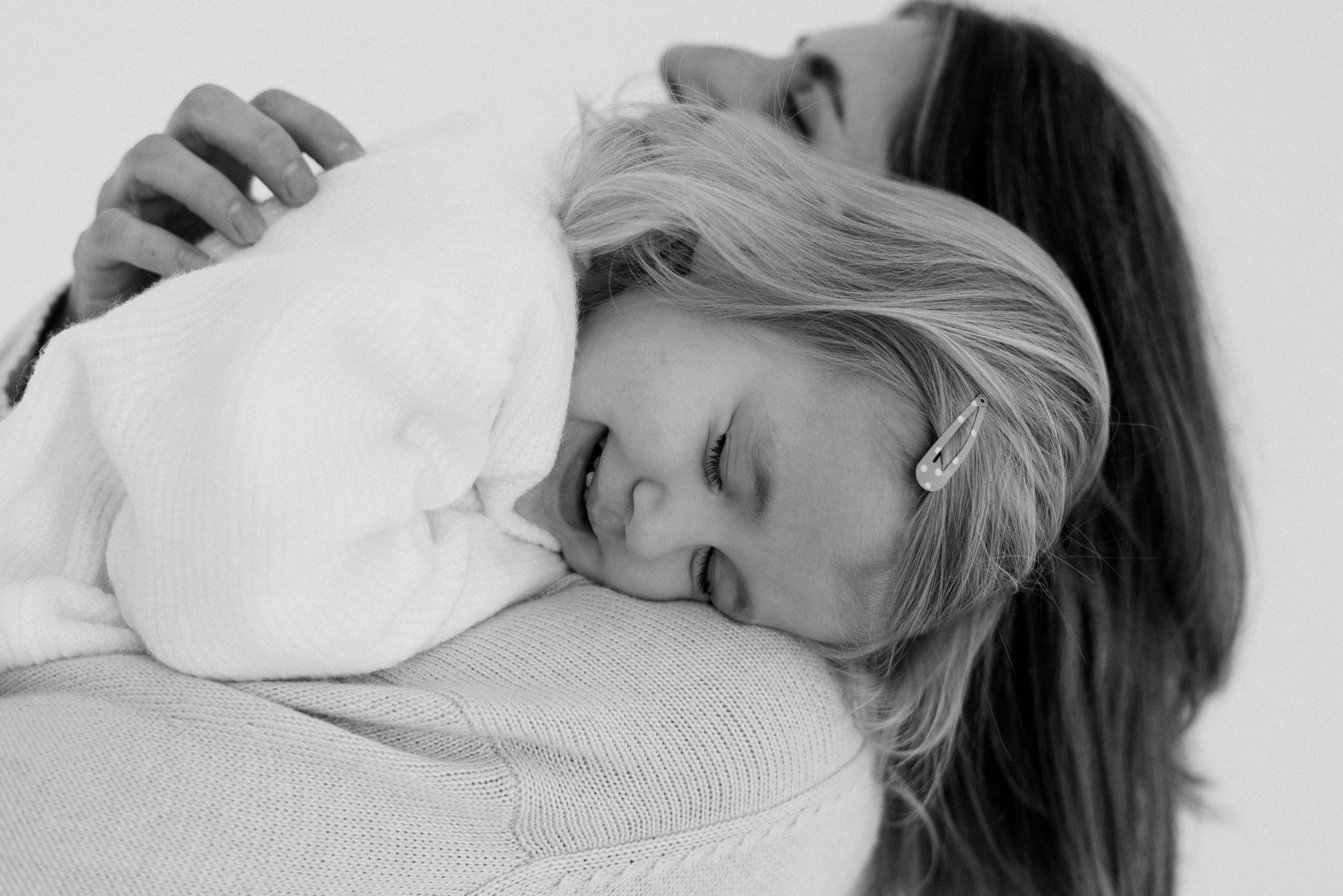 Оля, Артемий, Вера. Главная