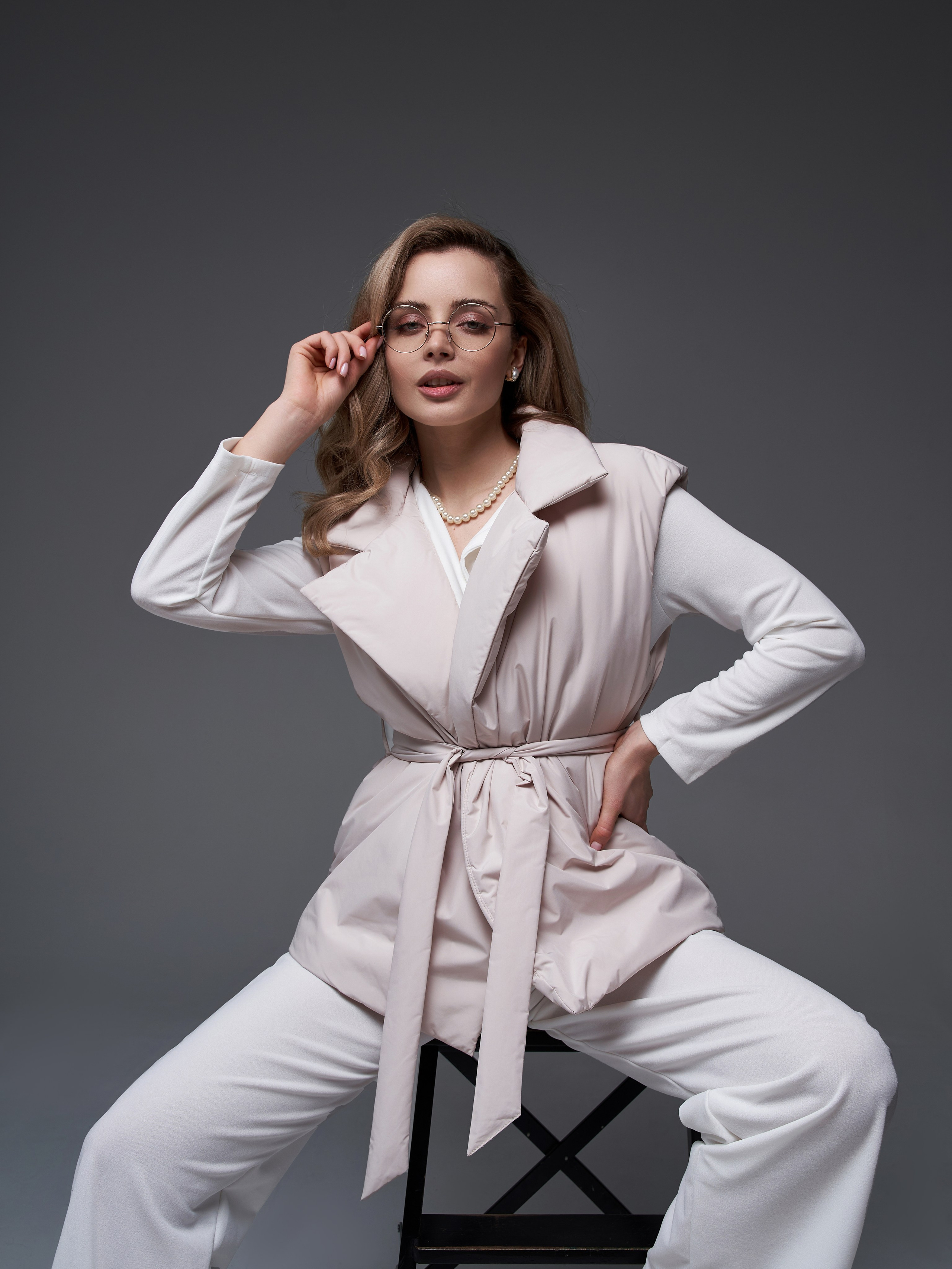 Желетки женские. Фотограф для маркетплейсов в Москве